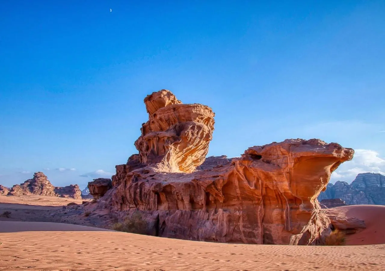 Natural landscape in Captains Desert Camp