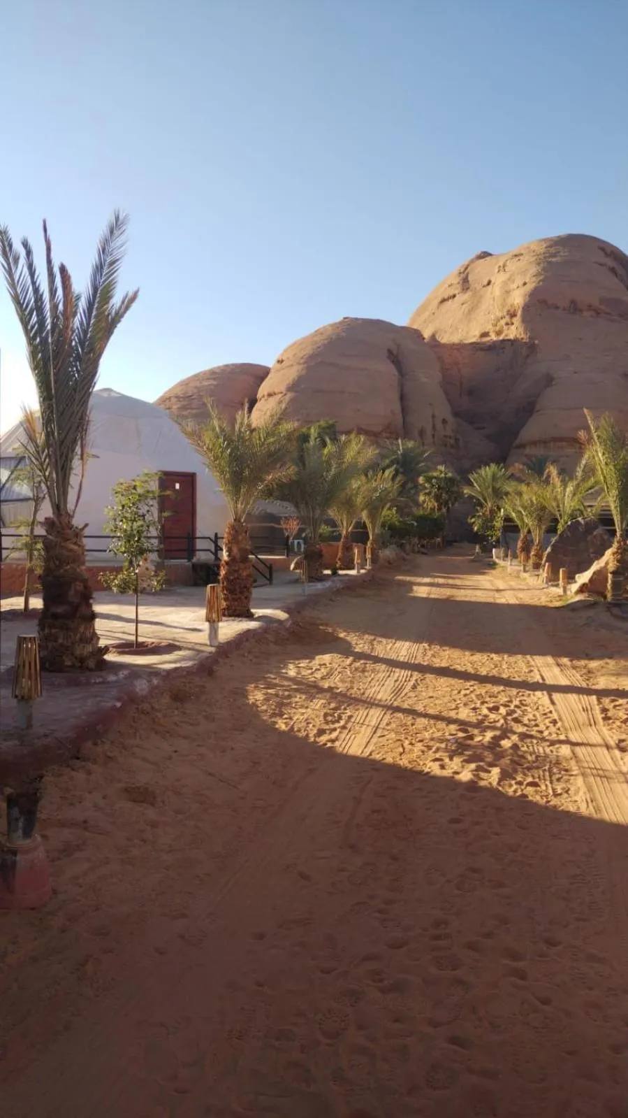 Mountain view in Captains Desert Camp