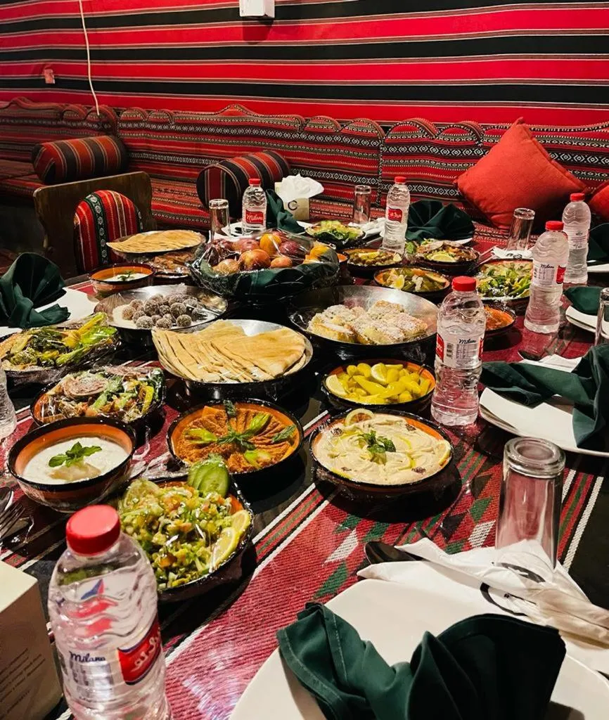 Food and drinks in Captains Desert Camp