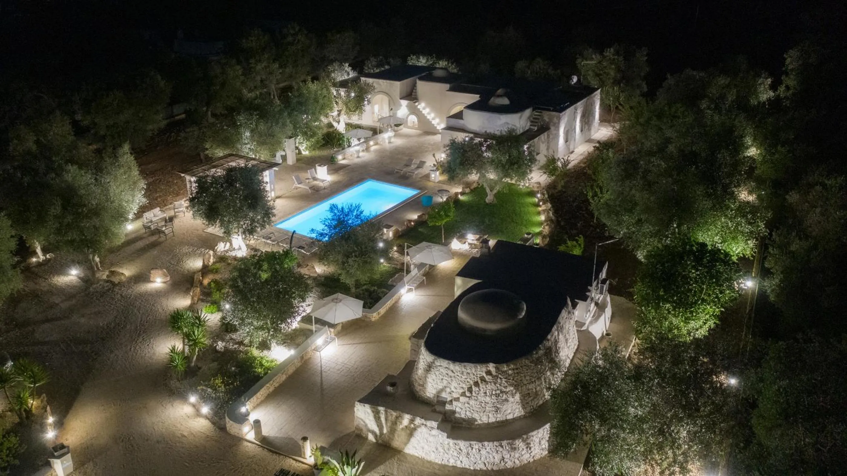 Property building in B&B Trulli Moonlight da Grace