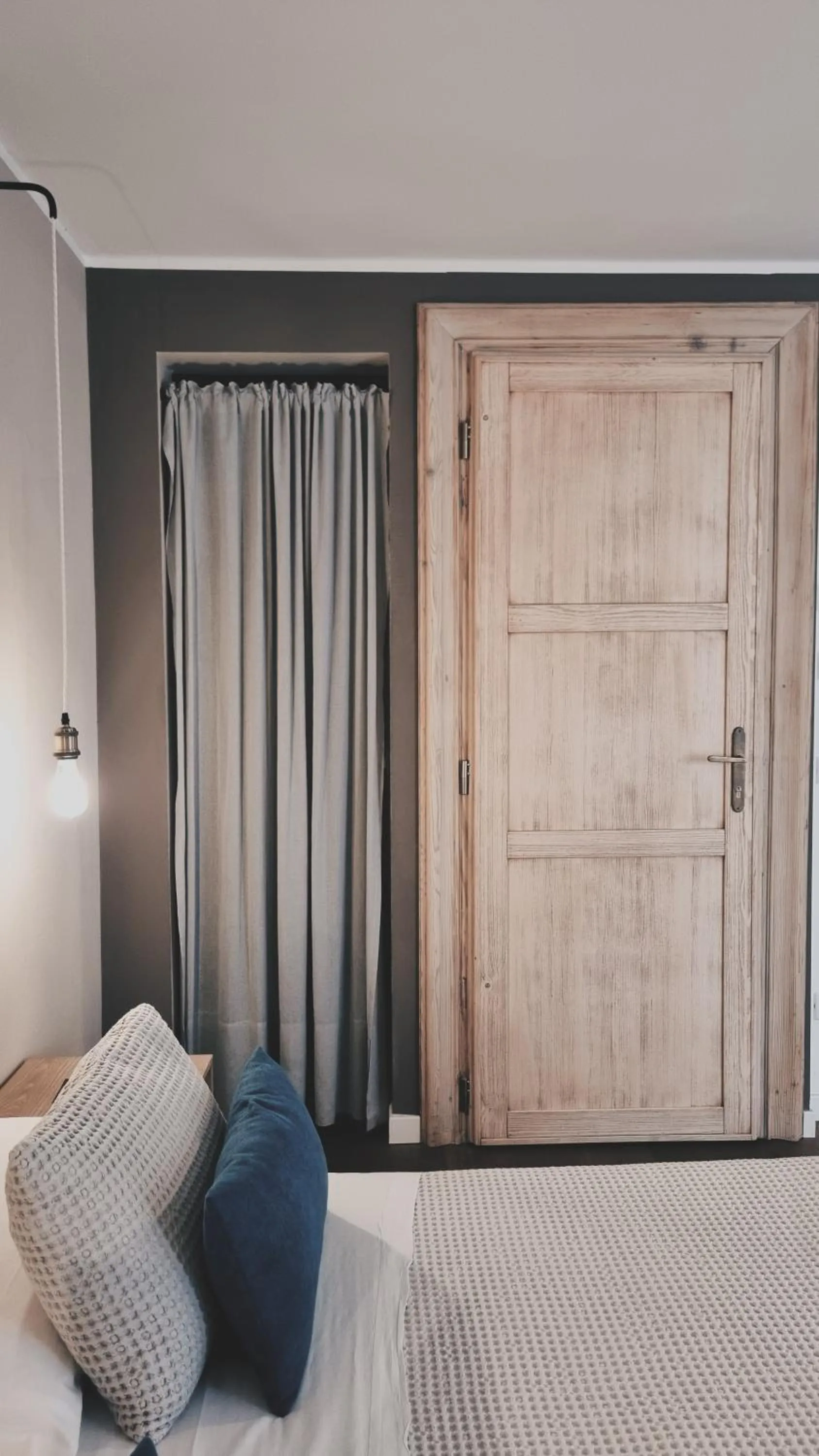 Bedroom, Bed in Bardoliners