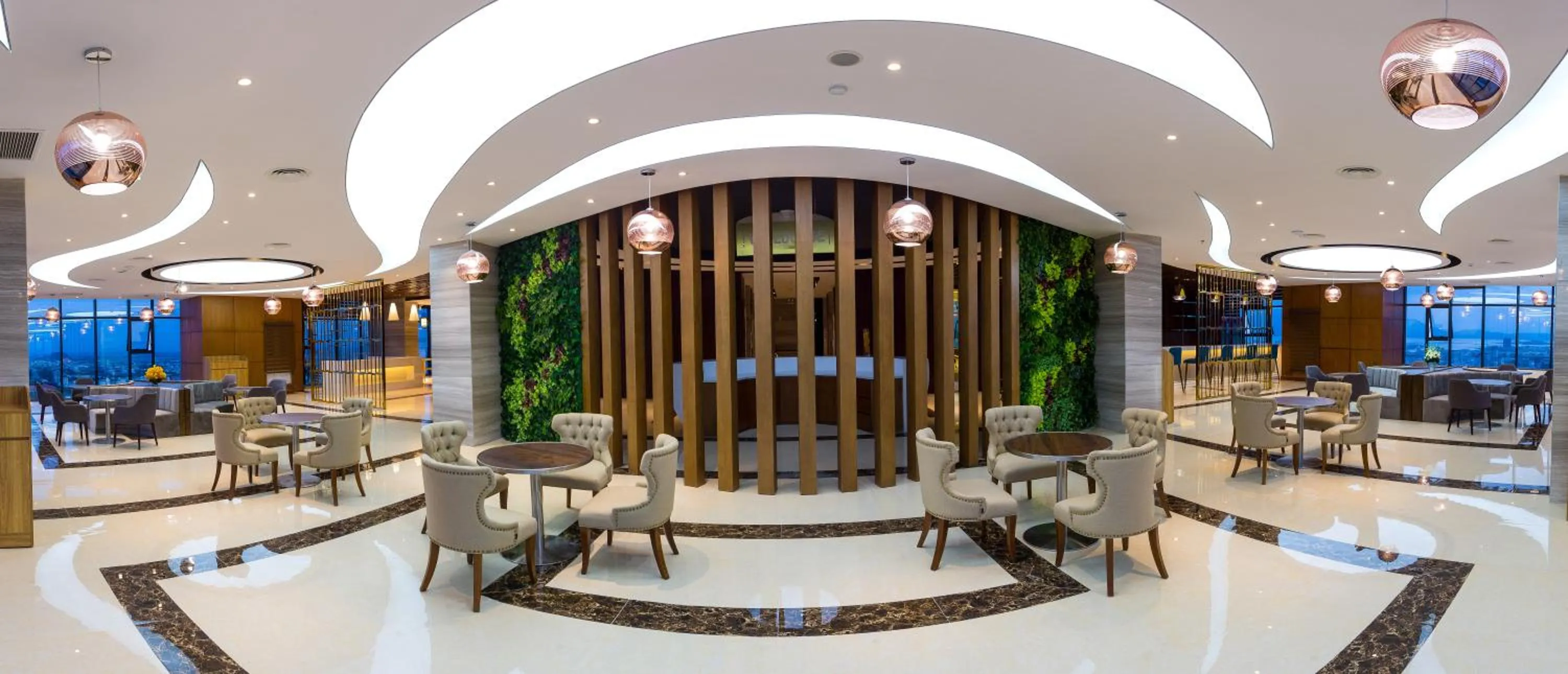 Lounge or bar in Muong Thanh Luxury Danang Beach Hotel