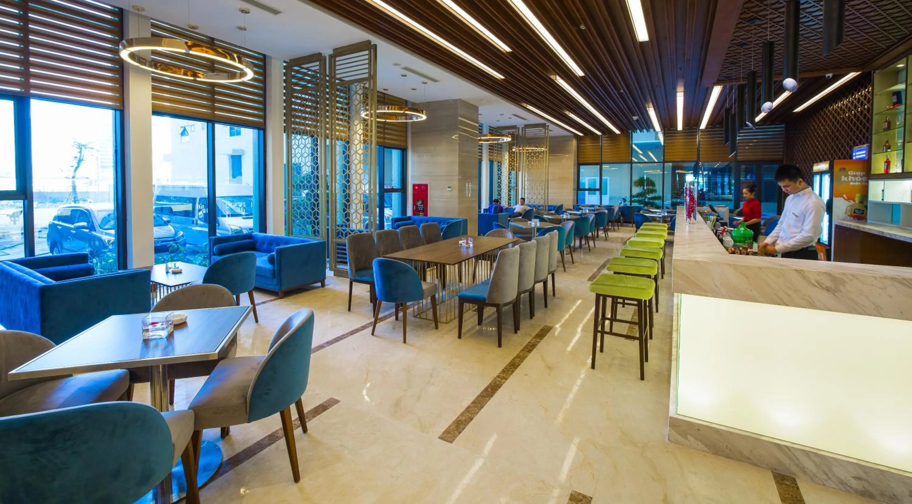 Lounge or bar in Muong Thanh Luxury Danang Beach Hotel