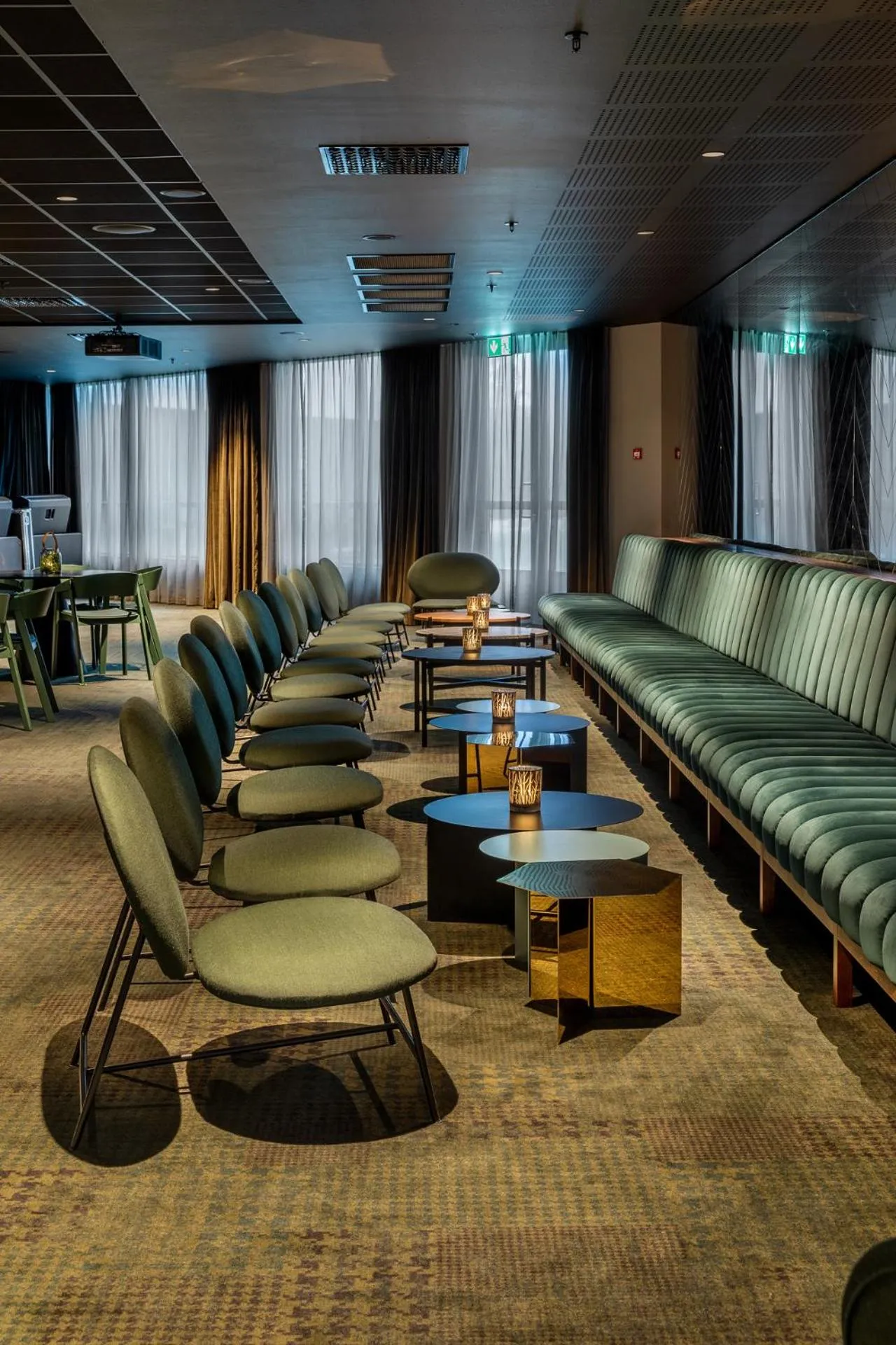 Lounge or bar in Quality Airport Hotel Gardermoen