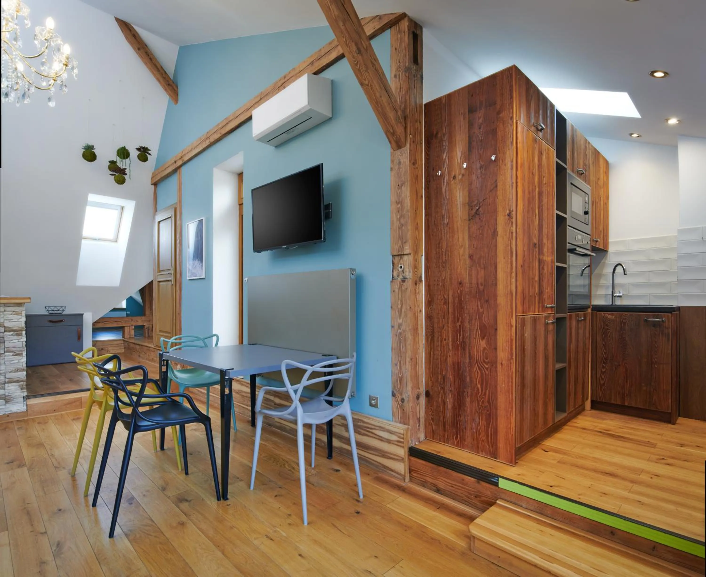 Living room in Mordecai 12 Apartments by Adrez