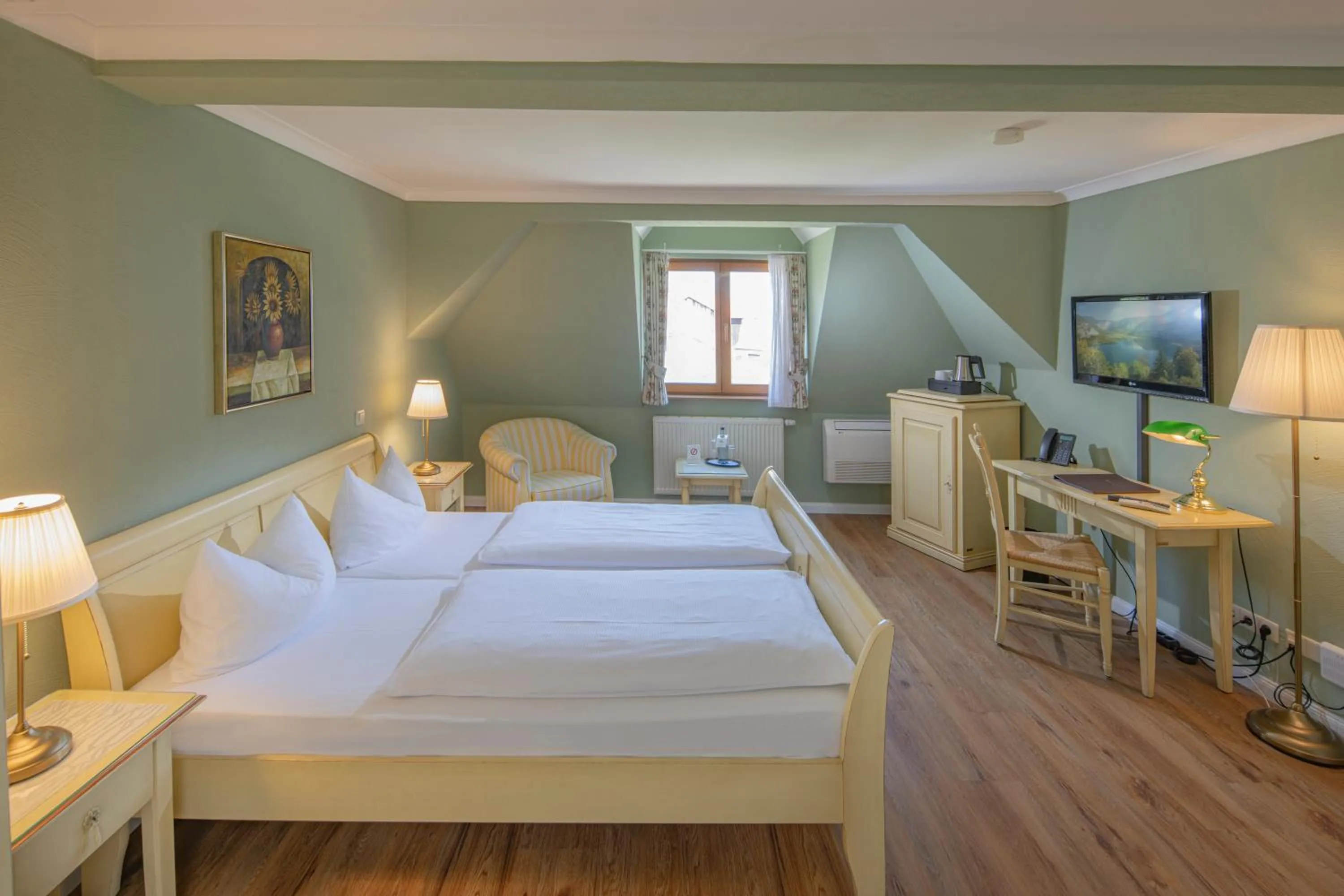 Photo of the whole room in Hotel Arador