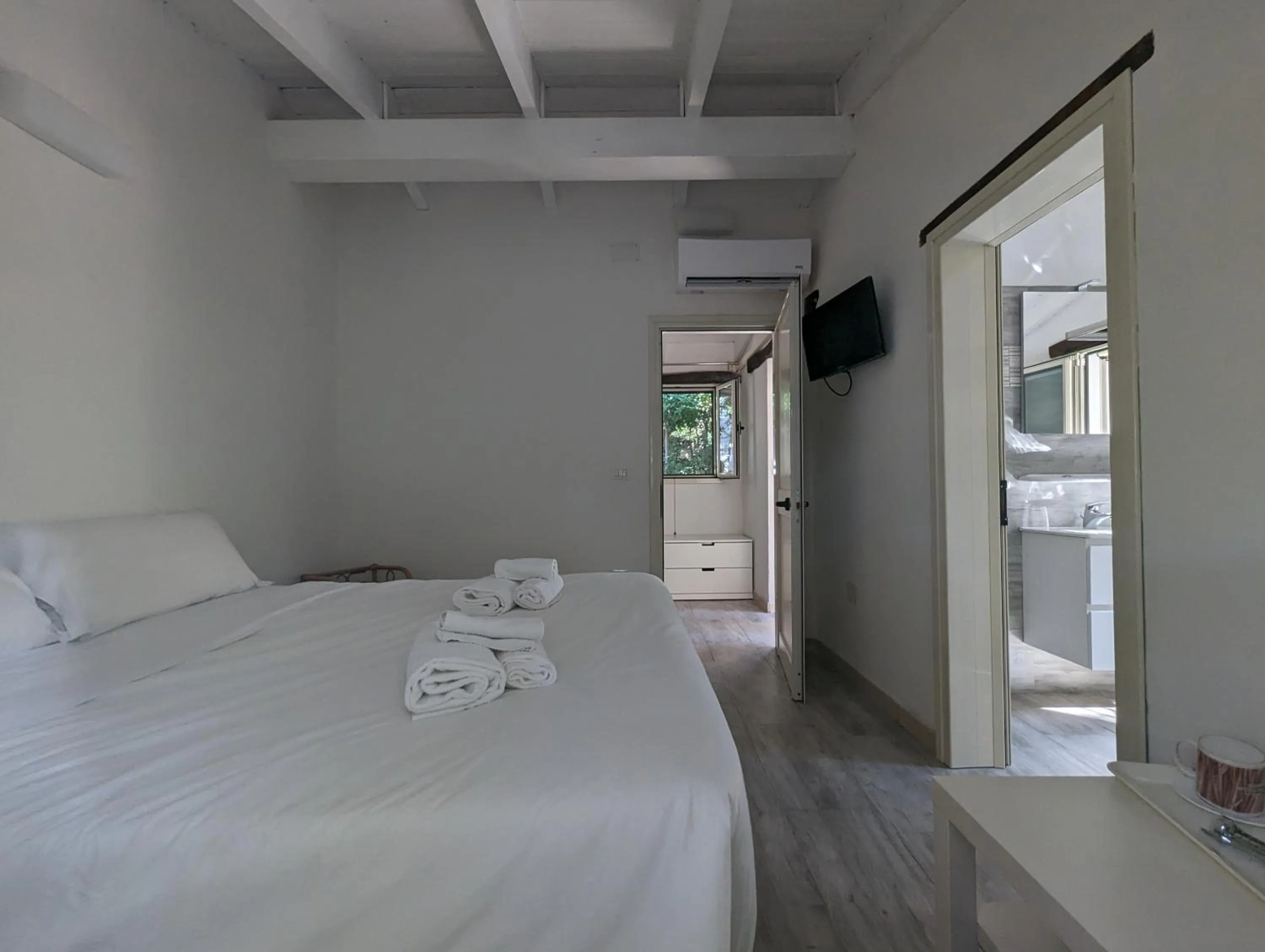 Bedroom, Bed in Villaggio Camping Torre Del Porticciolo