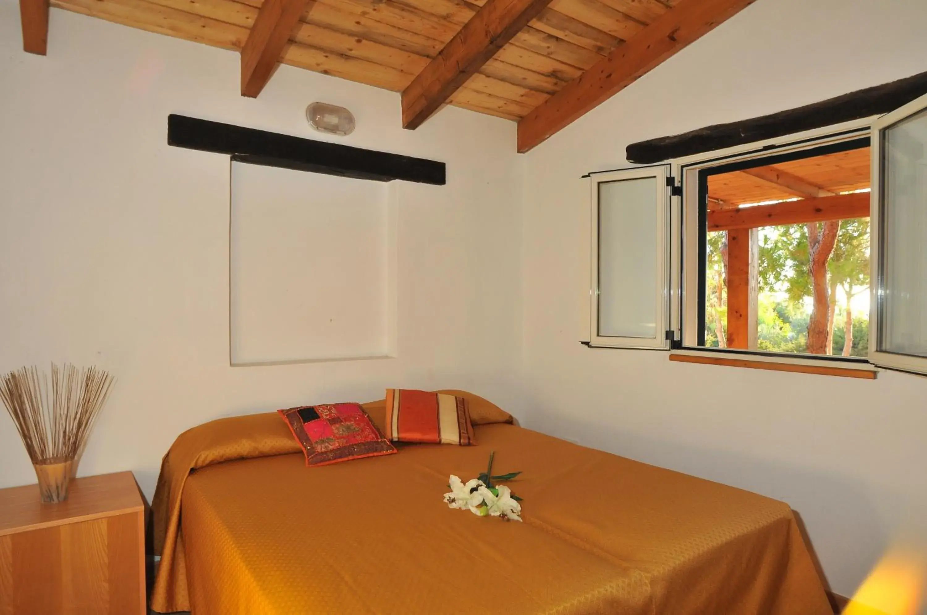 Chalet (2 people) in Villaggio Camping Torre Del Porticciolo Chalet (2 people) in Villaggio Camping Torre Del Porticciolo