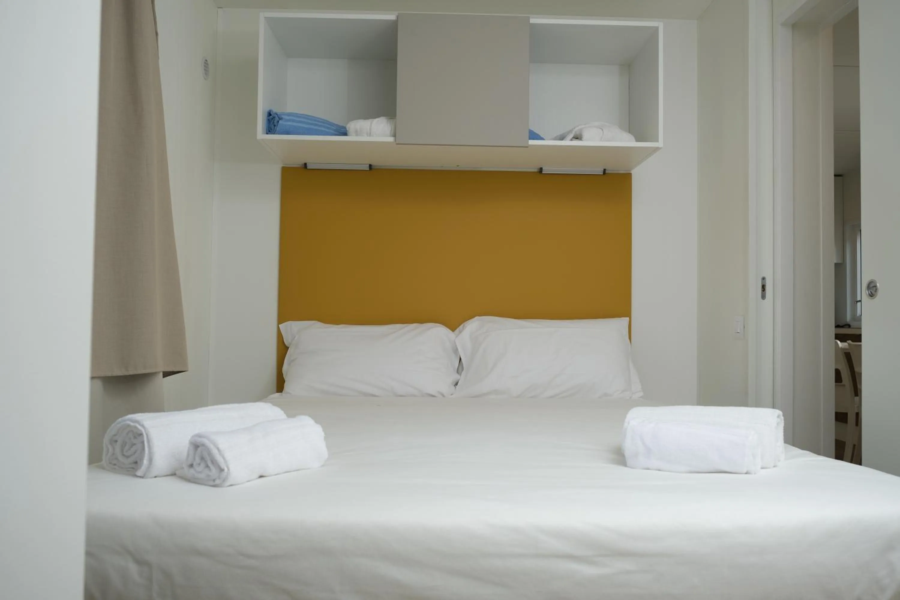 Bedroom, Bed in Villaggio Camping Torre Del Porticciolo