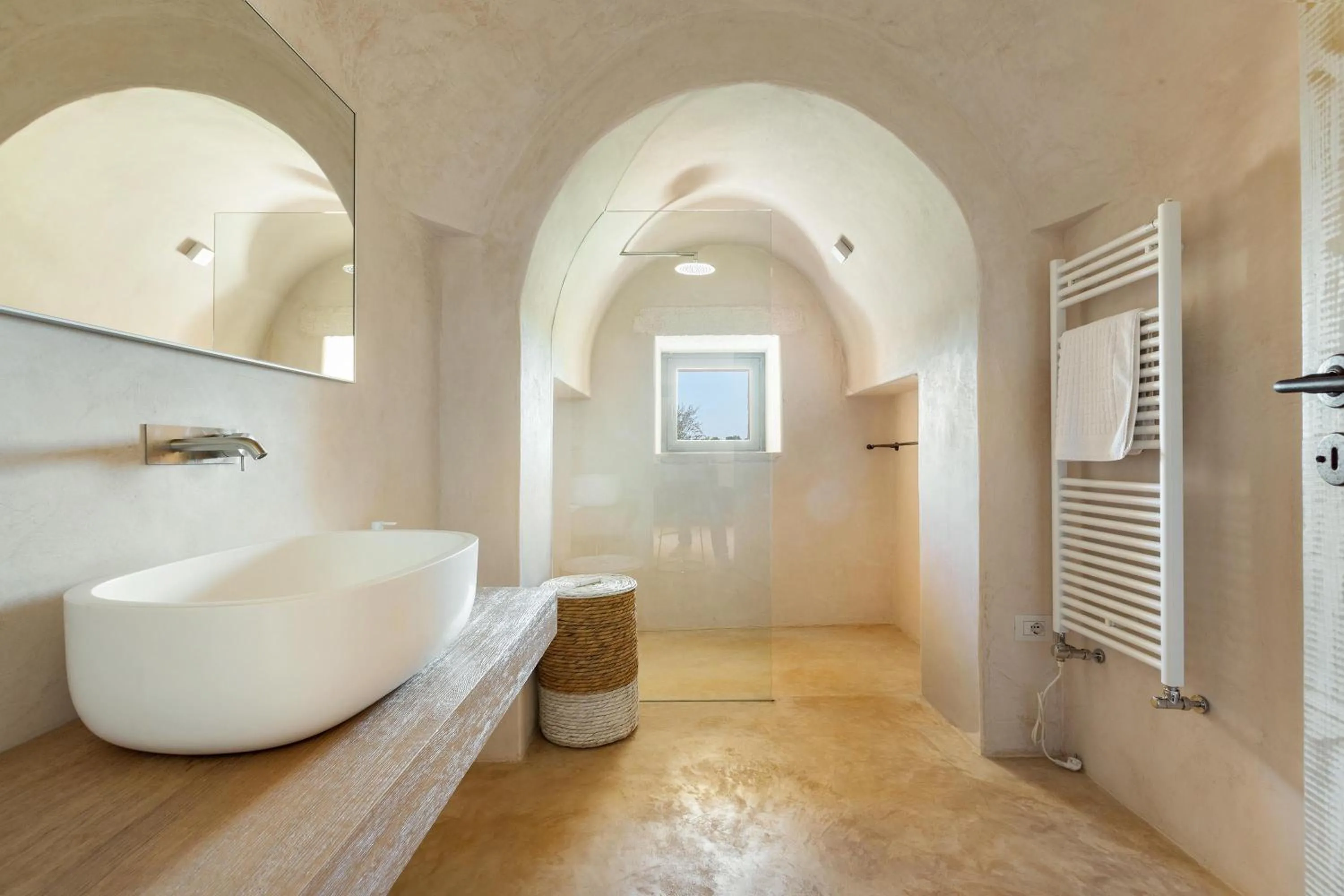 Bathroom in Le Ali Bianche by Perle di Puglia