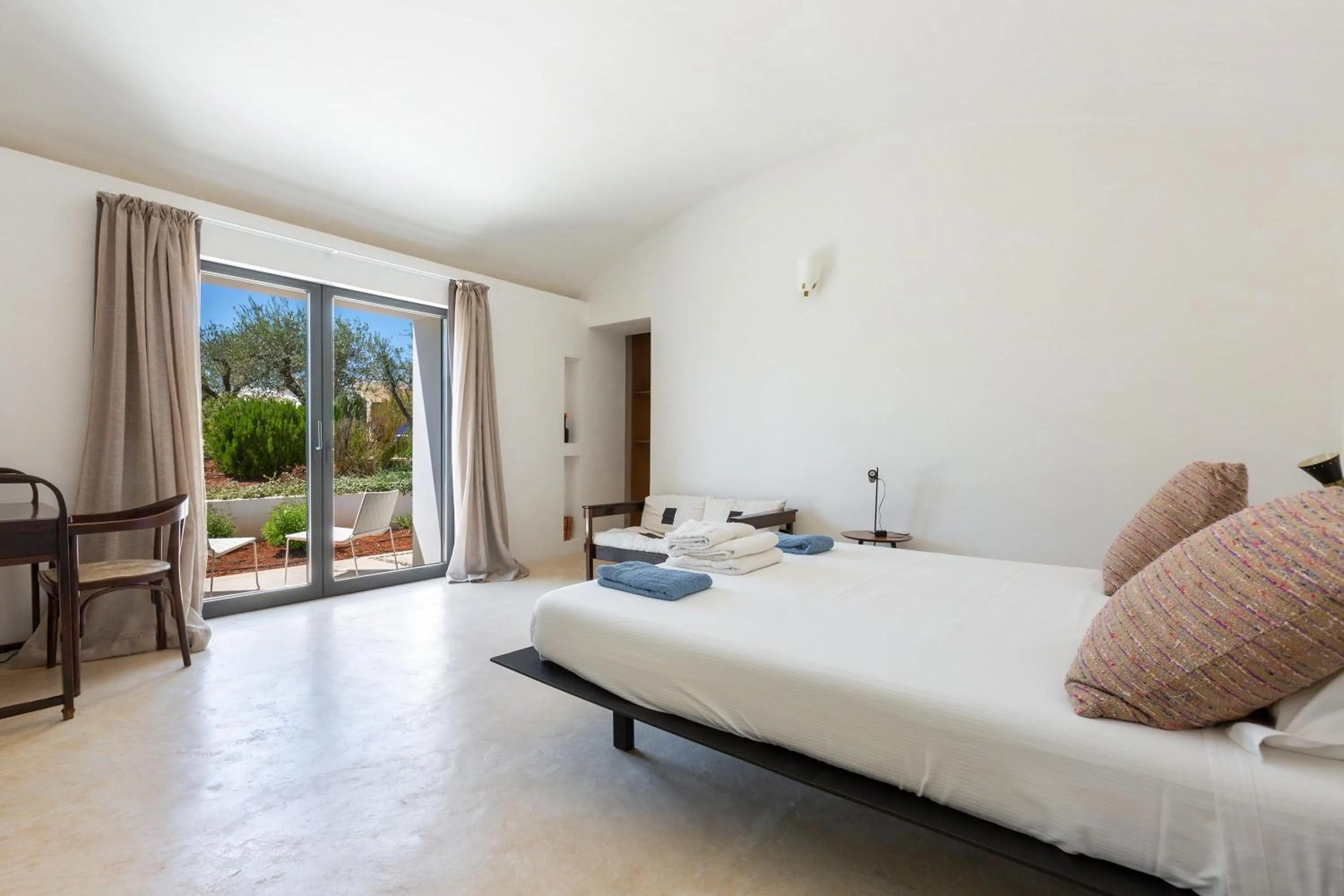 Bedroom, Bed in Le Ali Bianche by Perle di Puglia
