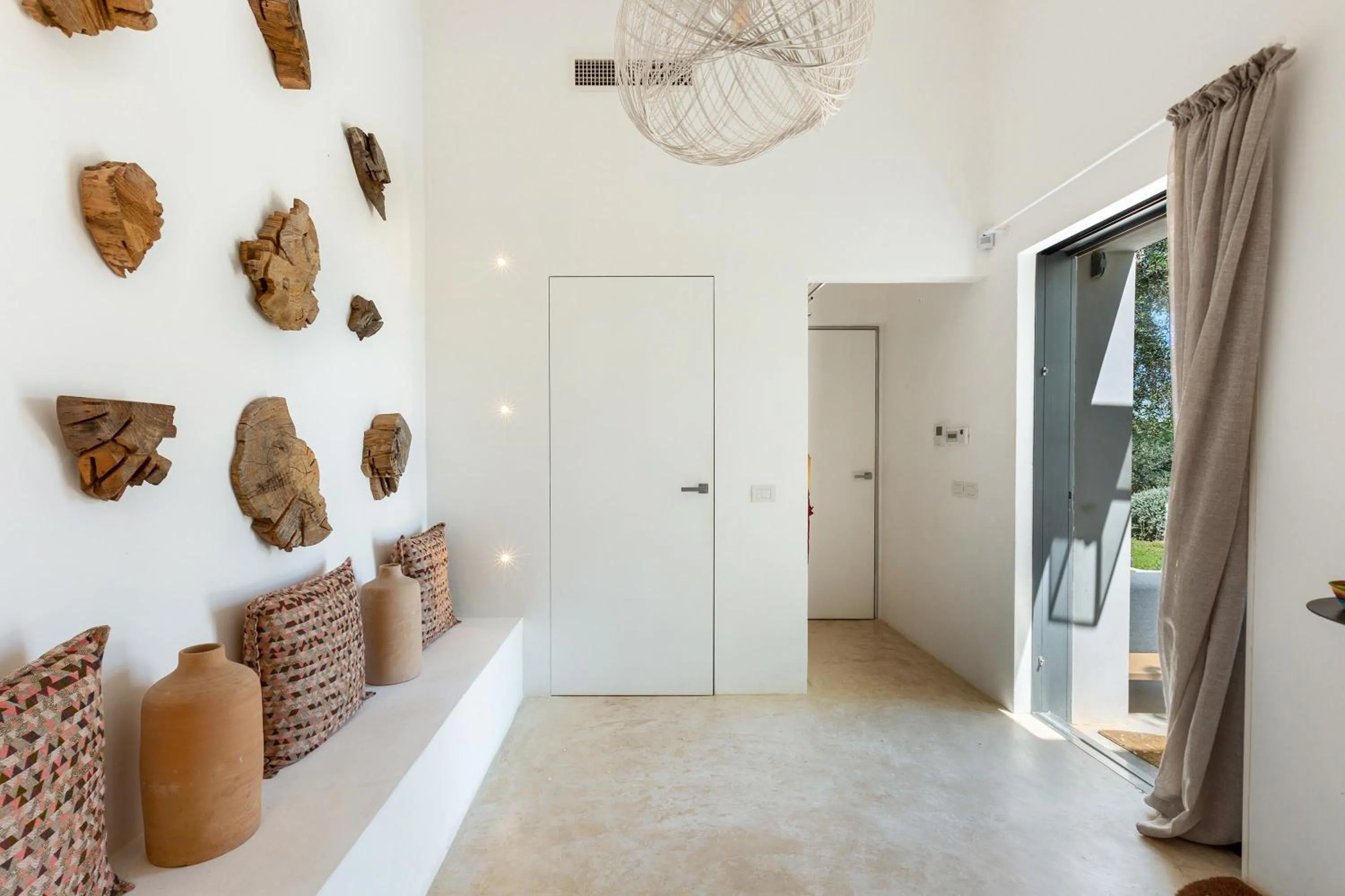 Decorative detail in Le Ali Bianche by Perle di Puglia