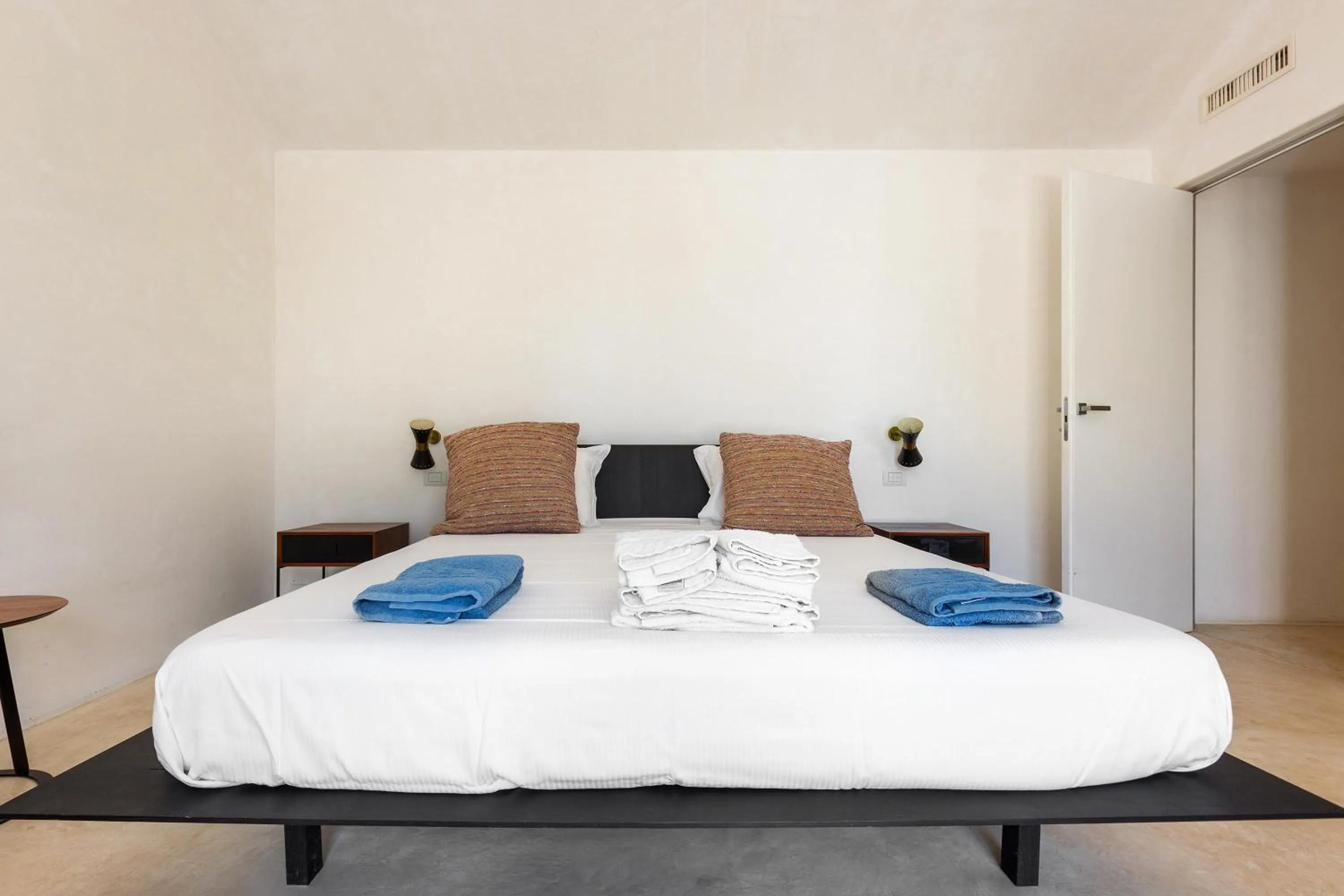 Bedroom, Bed in Le Ali Bianche by Perle di Puglia