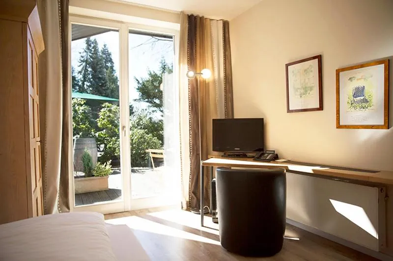 Photo of the whole room, Bed in Landhaus am See