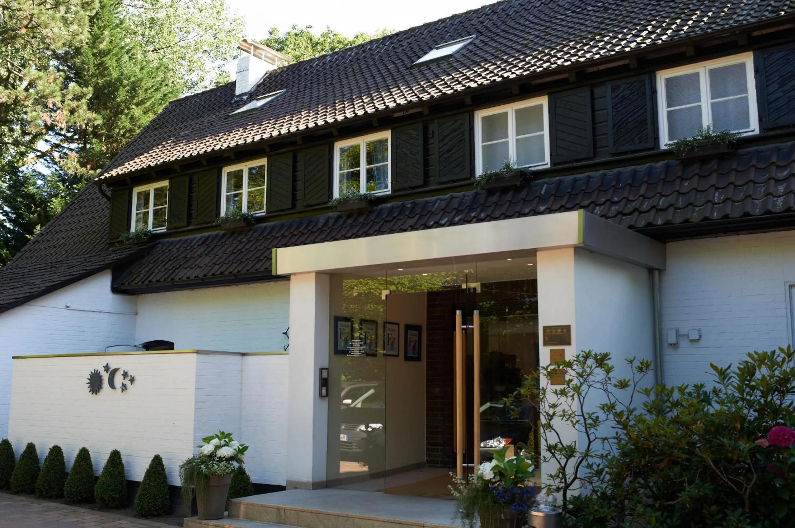 Facade/entrance in Landhaus am See
