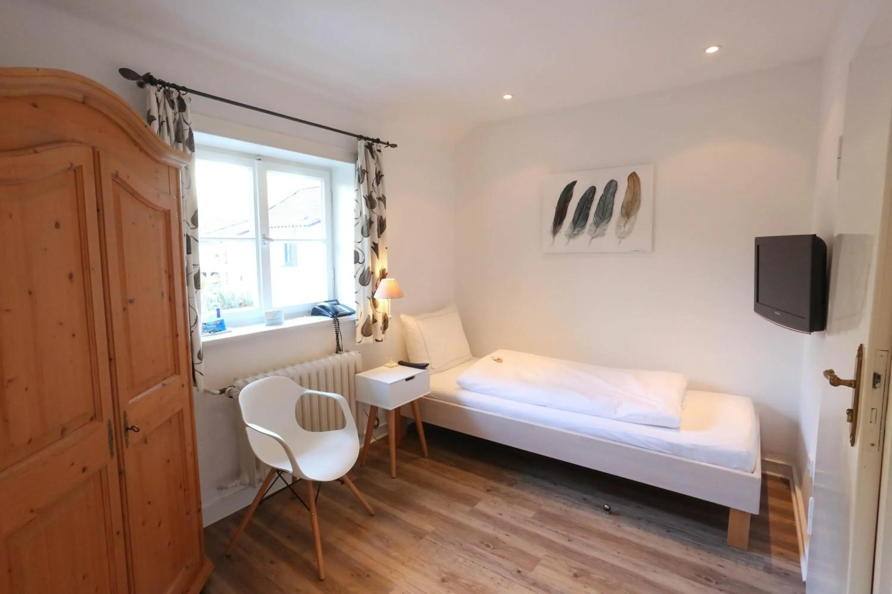 Photo of the whole room, Bed in Landhaus am See