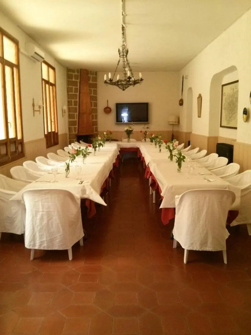 Restaurant/places to eat in Hotel Rey Niño