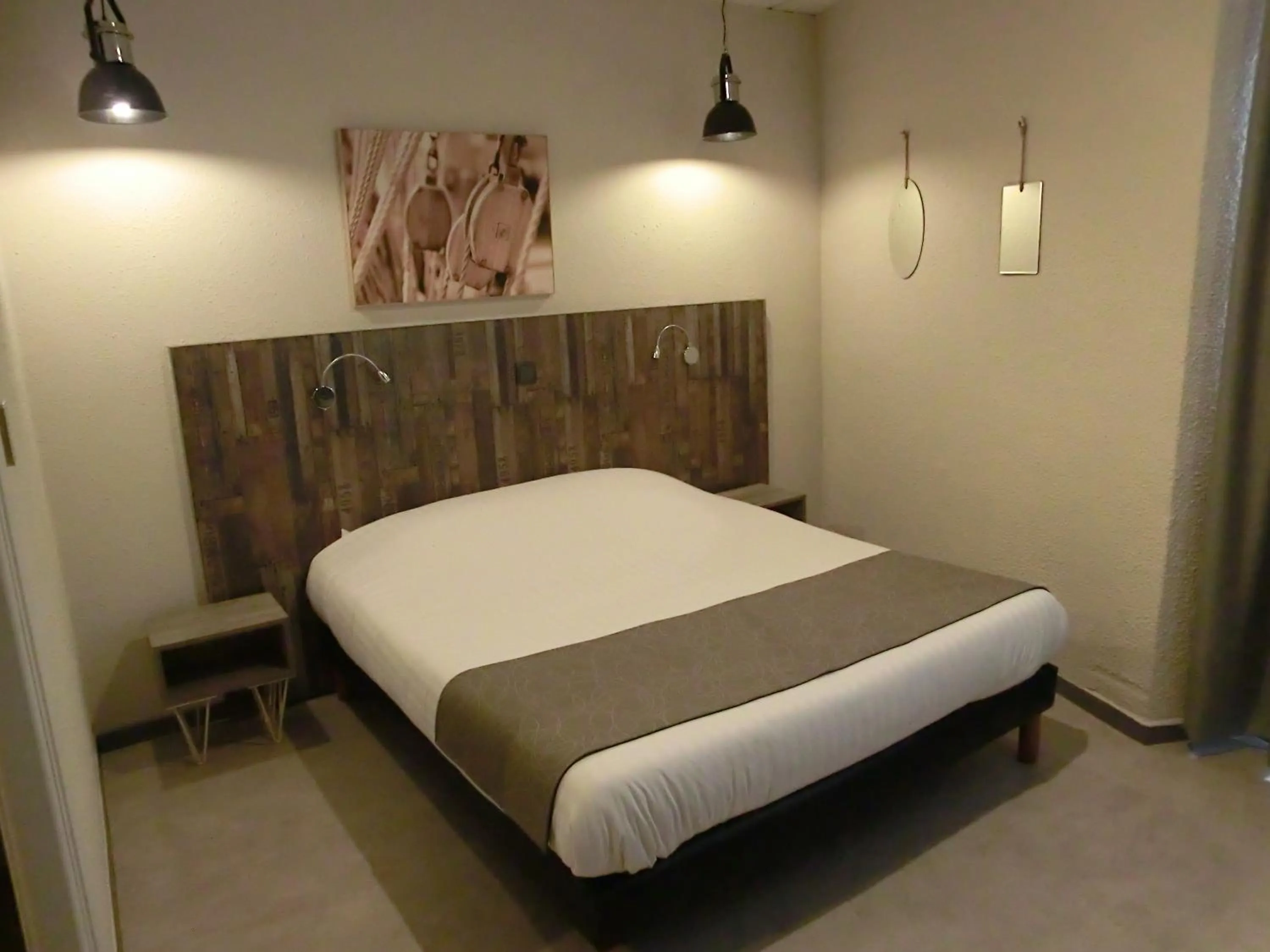 Bed in Hotel Sur Le Quai