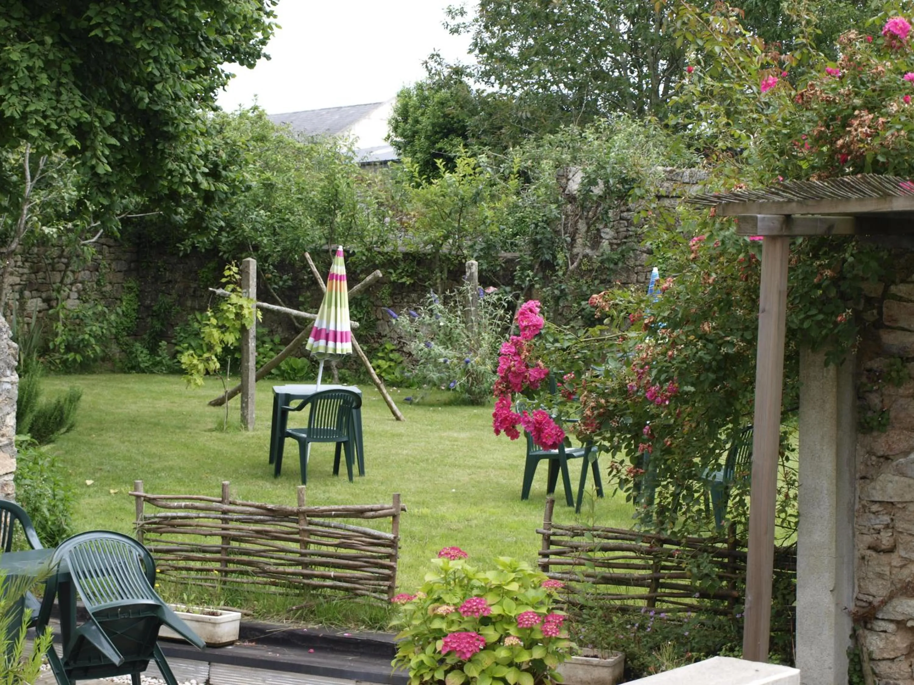 Auberge Du Cheval Blanc - Logis Hotel