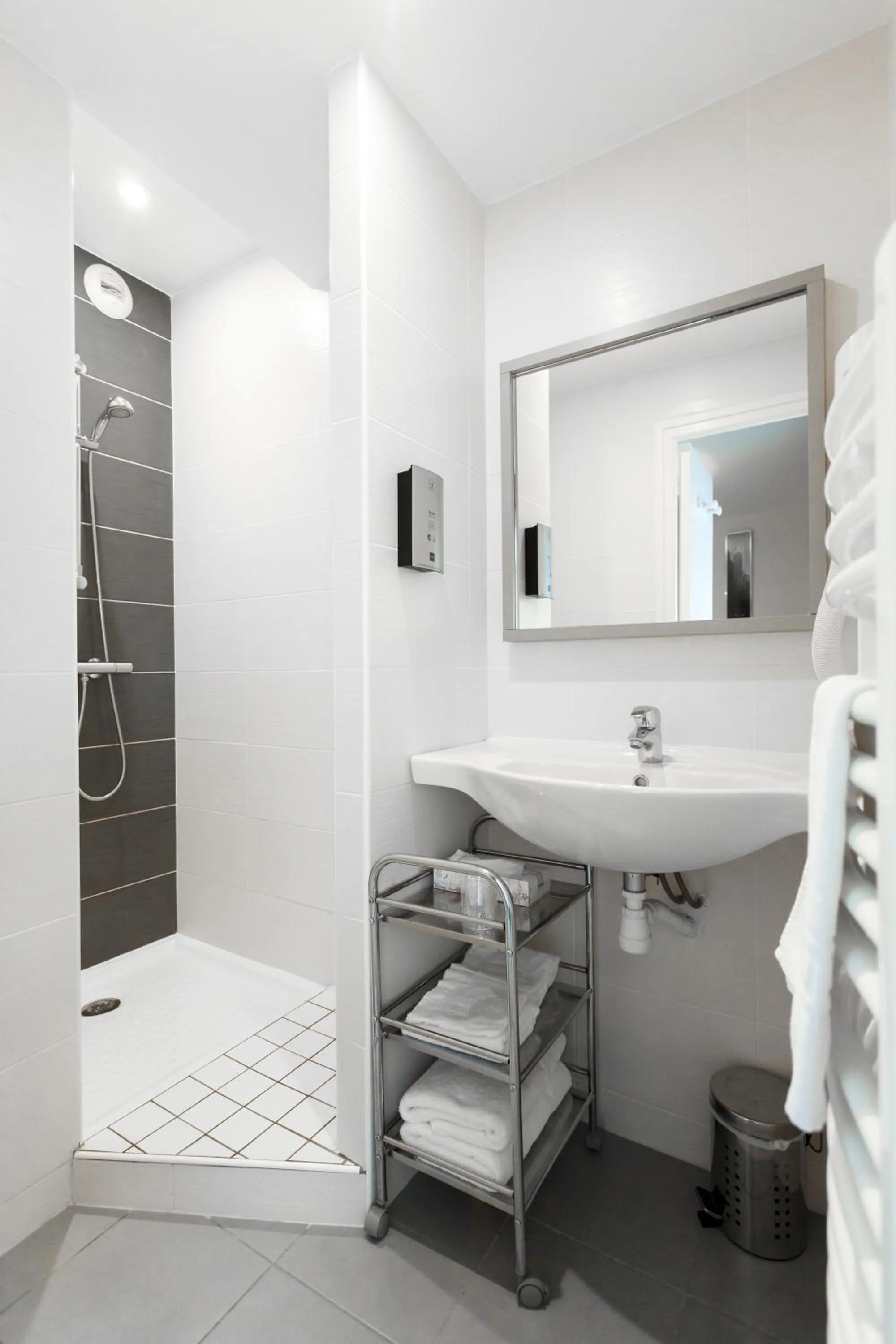 Auberge Du Cheval Blanc - Logis Hotel