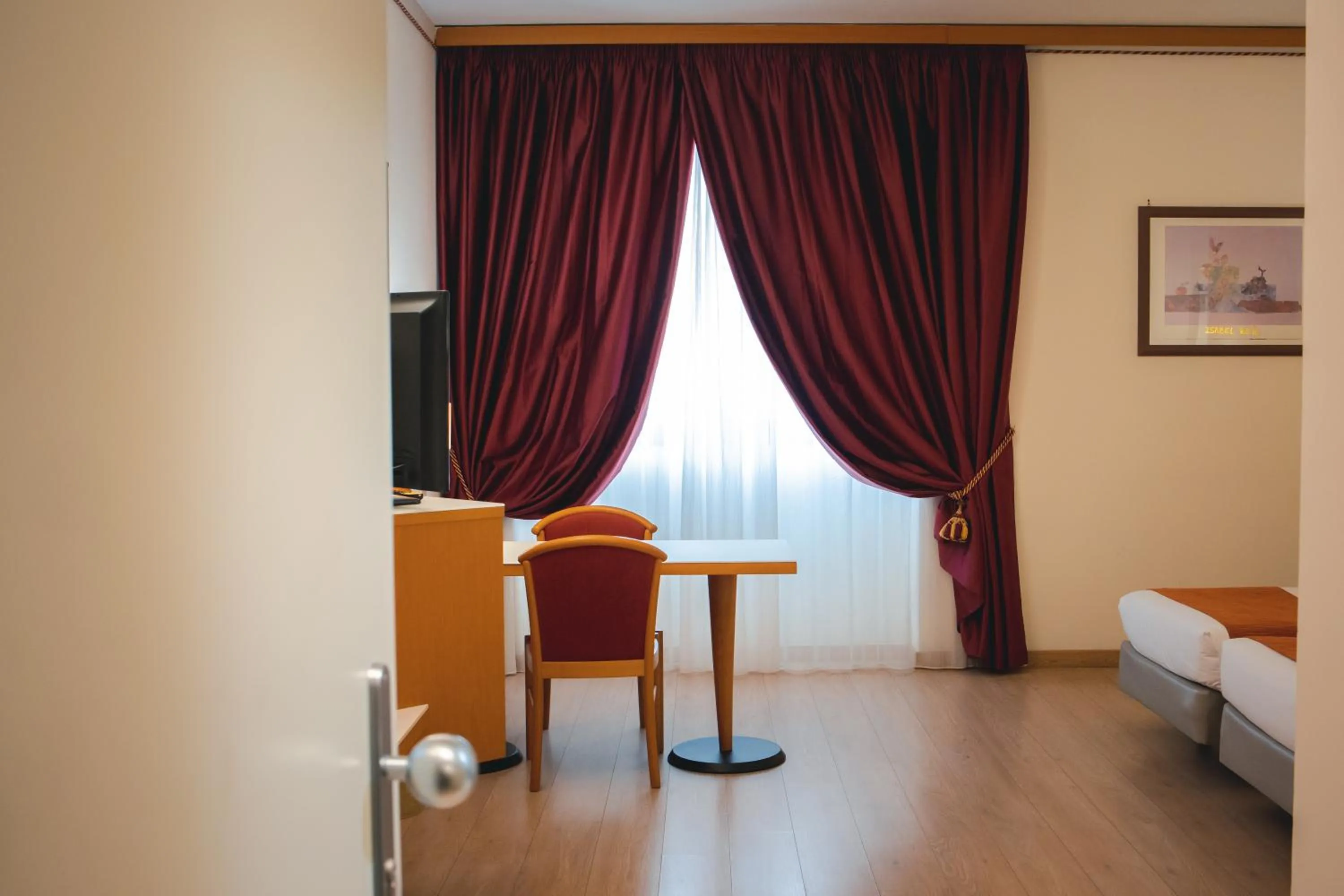 Photo of the whole room, Bed in Best Western Mirage Hotel Fiera