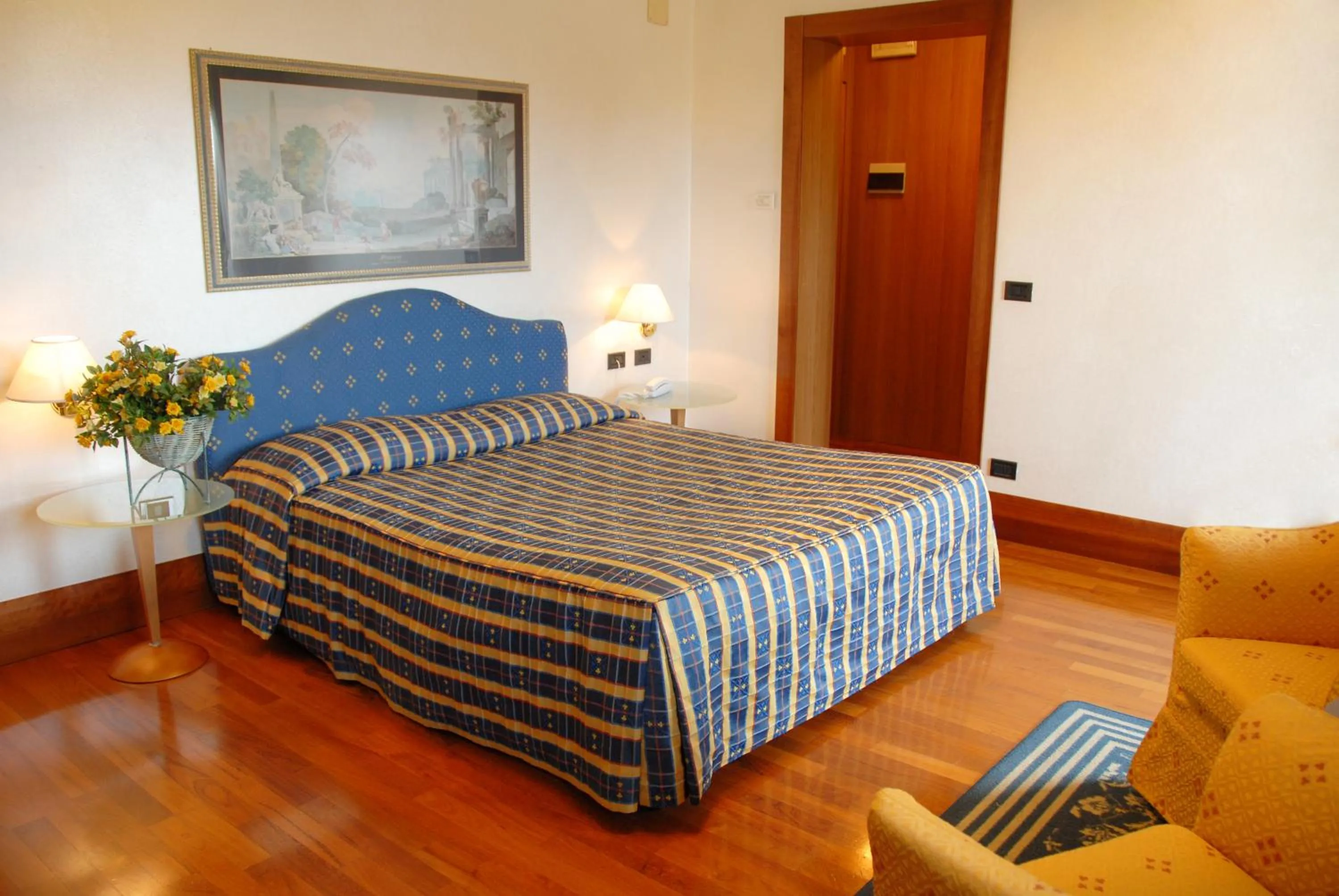 Photo of the whole room, Bed in Hotel Luna
