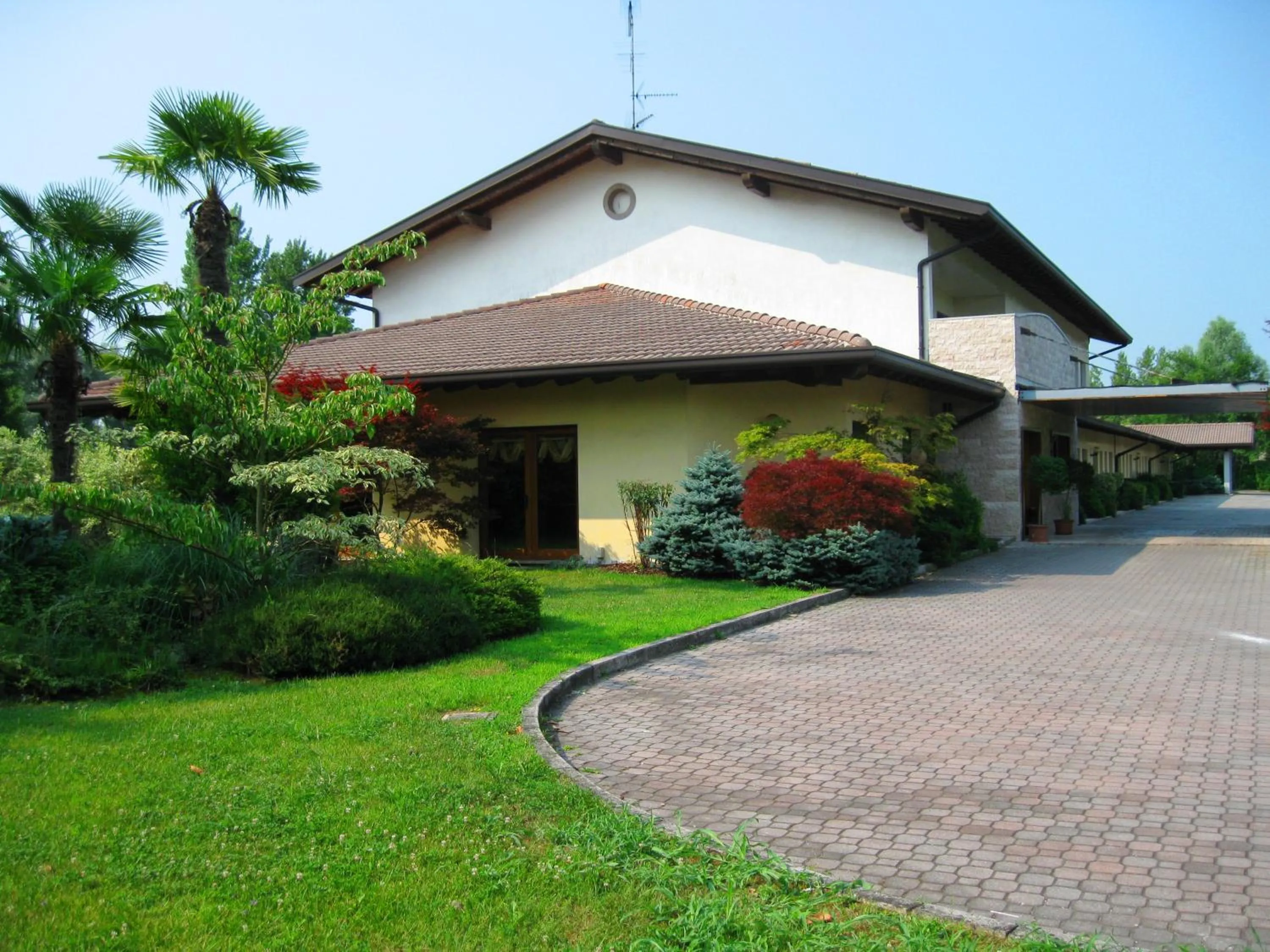 Property building in Hotel Luna