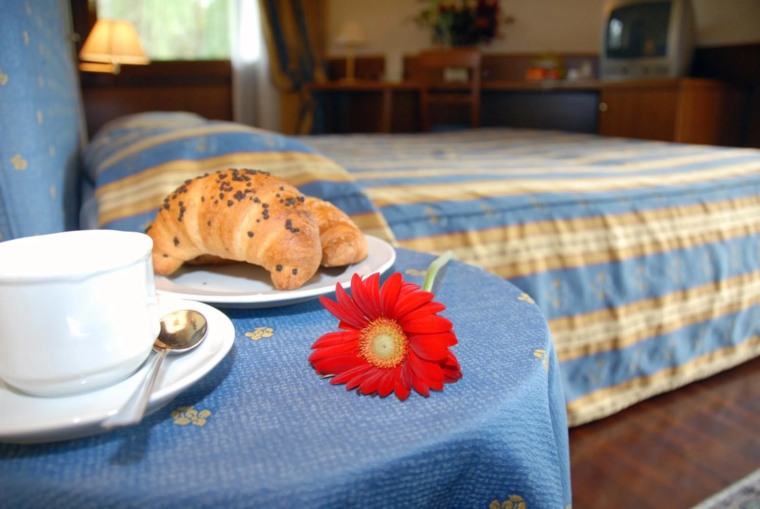 Food and drinks, Bed in Hotel Luna