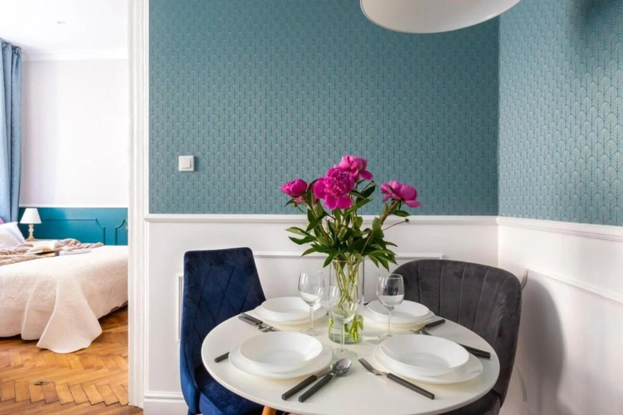 Bed in Between Old Town and Kazimierz