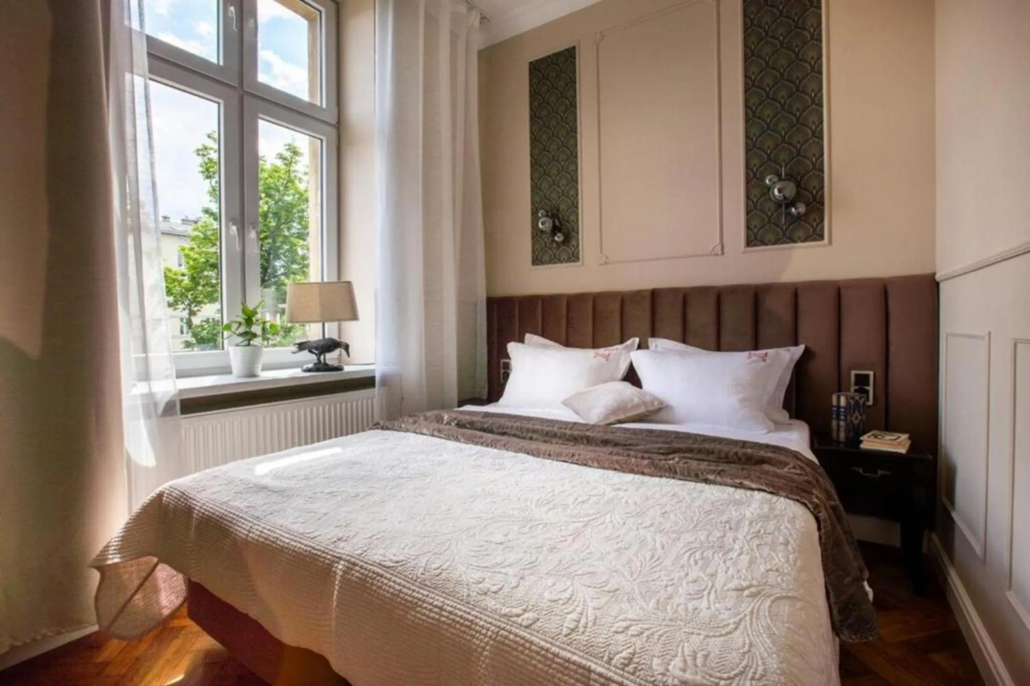 Bed in Between Old Town and Kazimierz