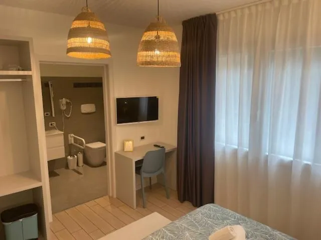 Bed in Hotel La Pergola di Venezia