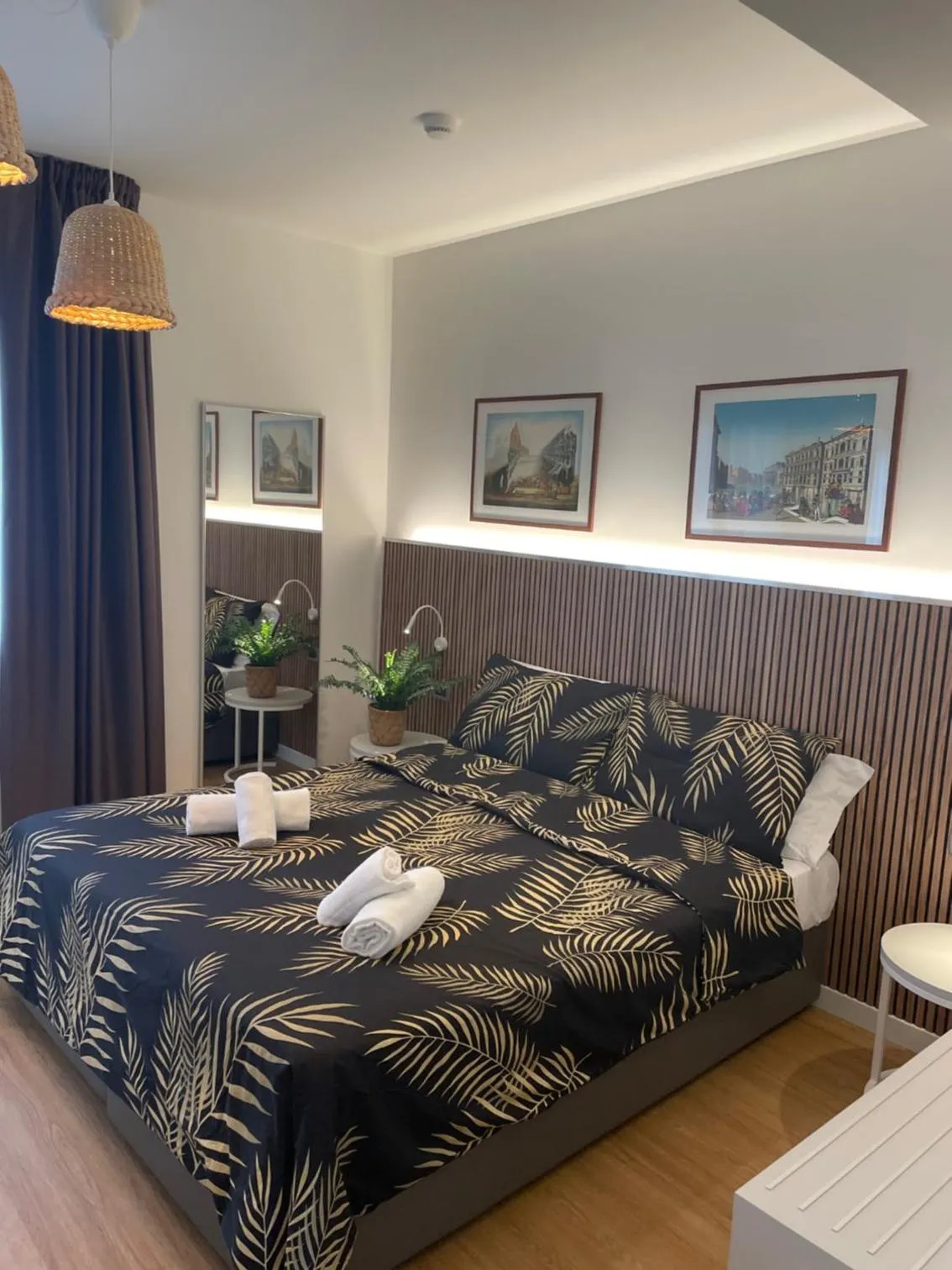 Bed in Hotel La Pergola di Venezia