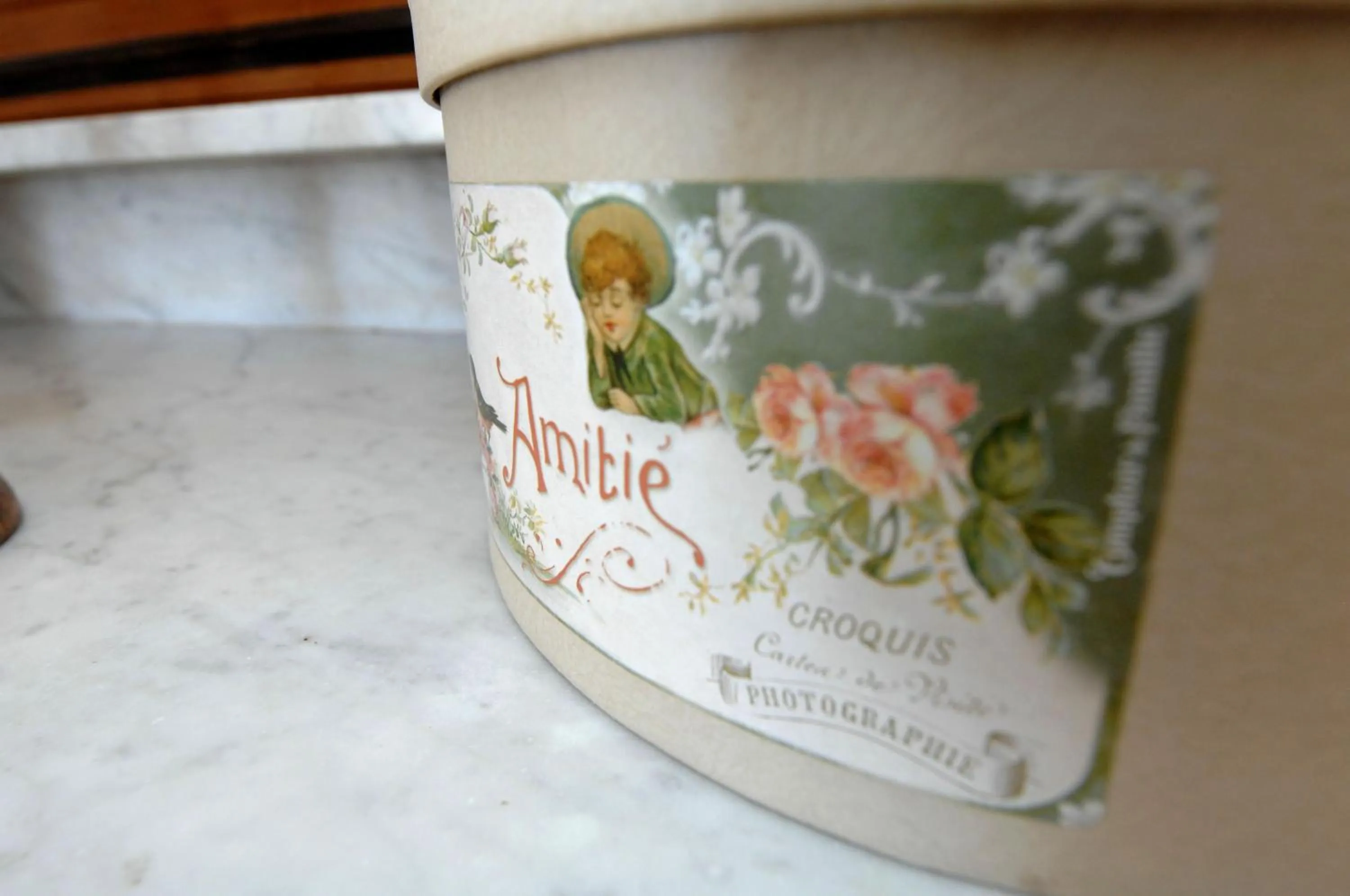 Decorative detail in Auberge de la Gare