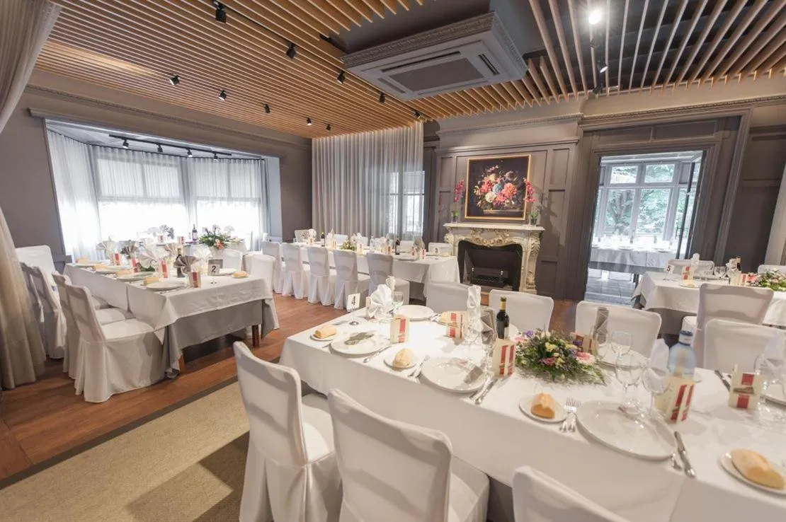 Dining area in Hotel Artaza
