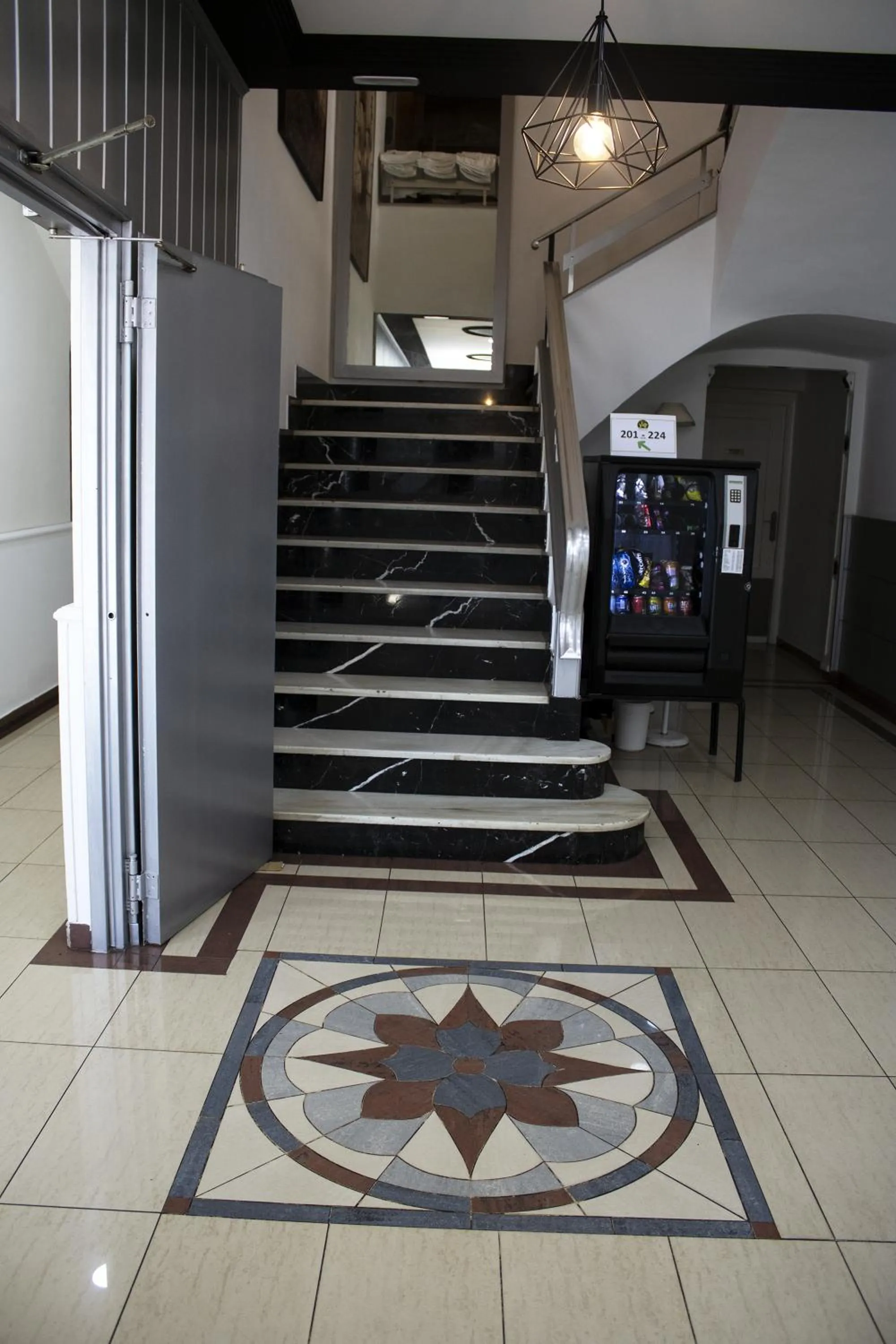 Hostal Valdepeñas by Bossh! Hotels