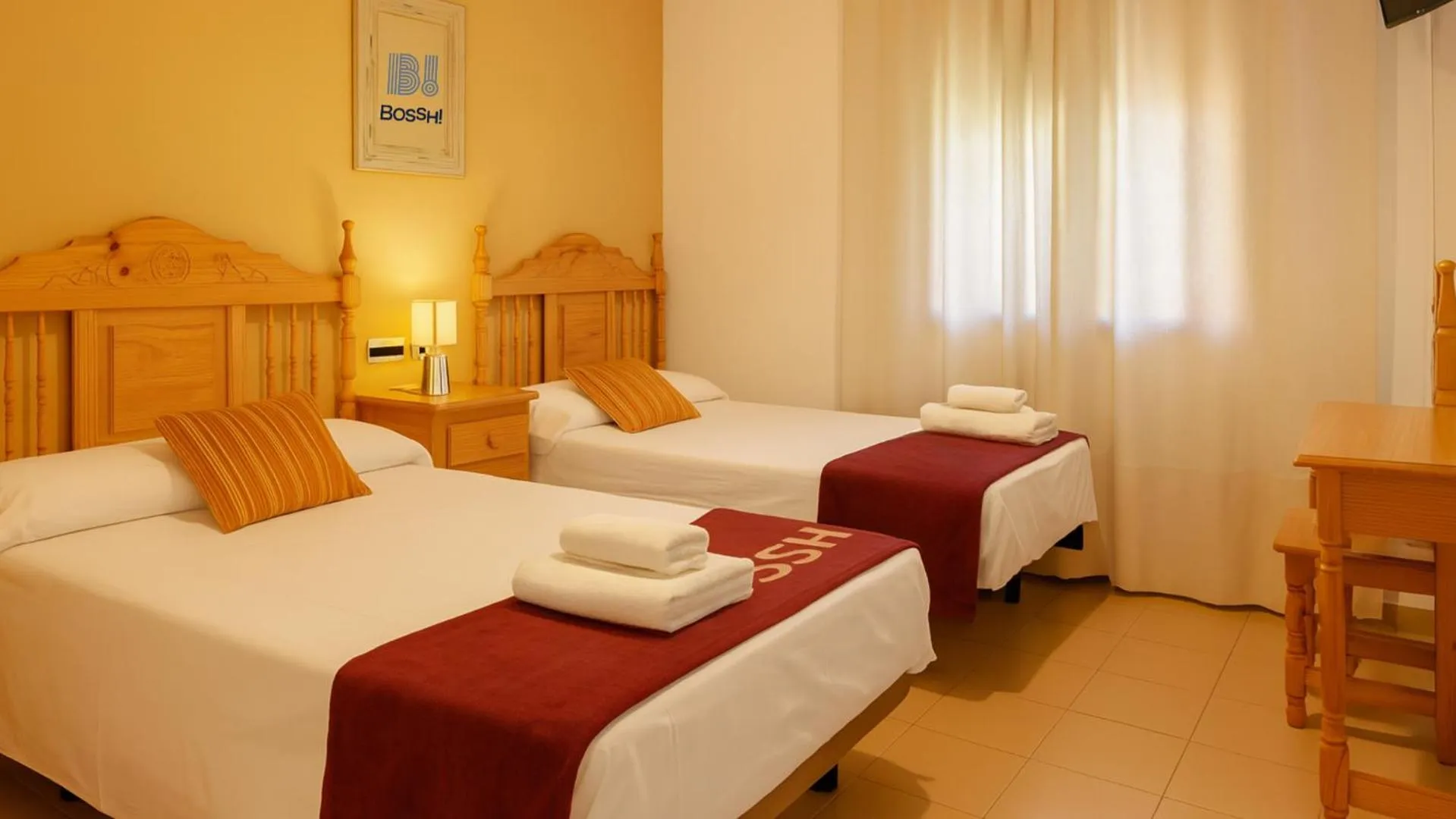 Bed in Hostal Valdepeñas by Bossh! Hotels