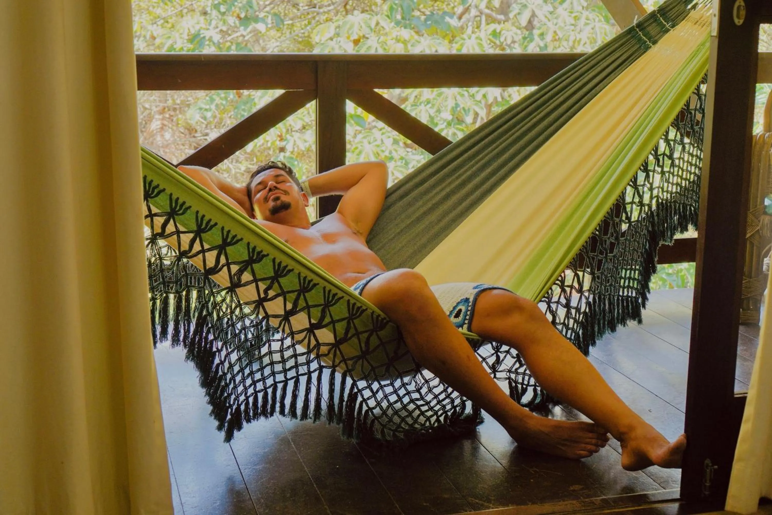 Communal lounge/ TV room in ThalassaGarden Hotel - Pousada