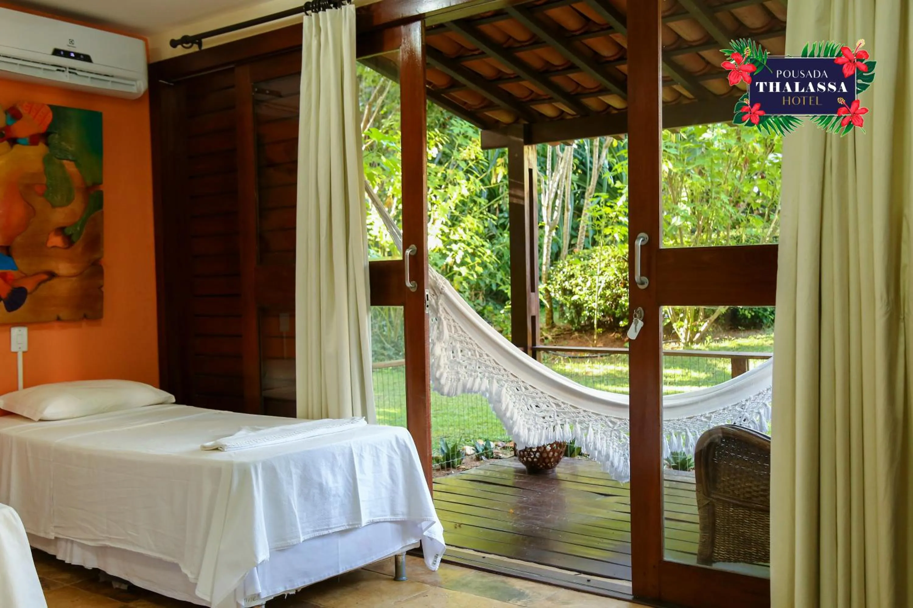 Garden view, Bed in ThalassaGarden Hotel - Pousada