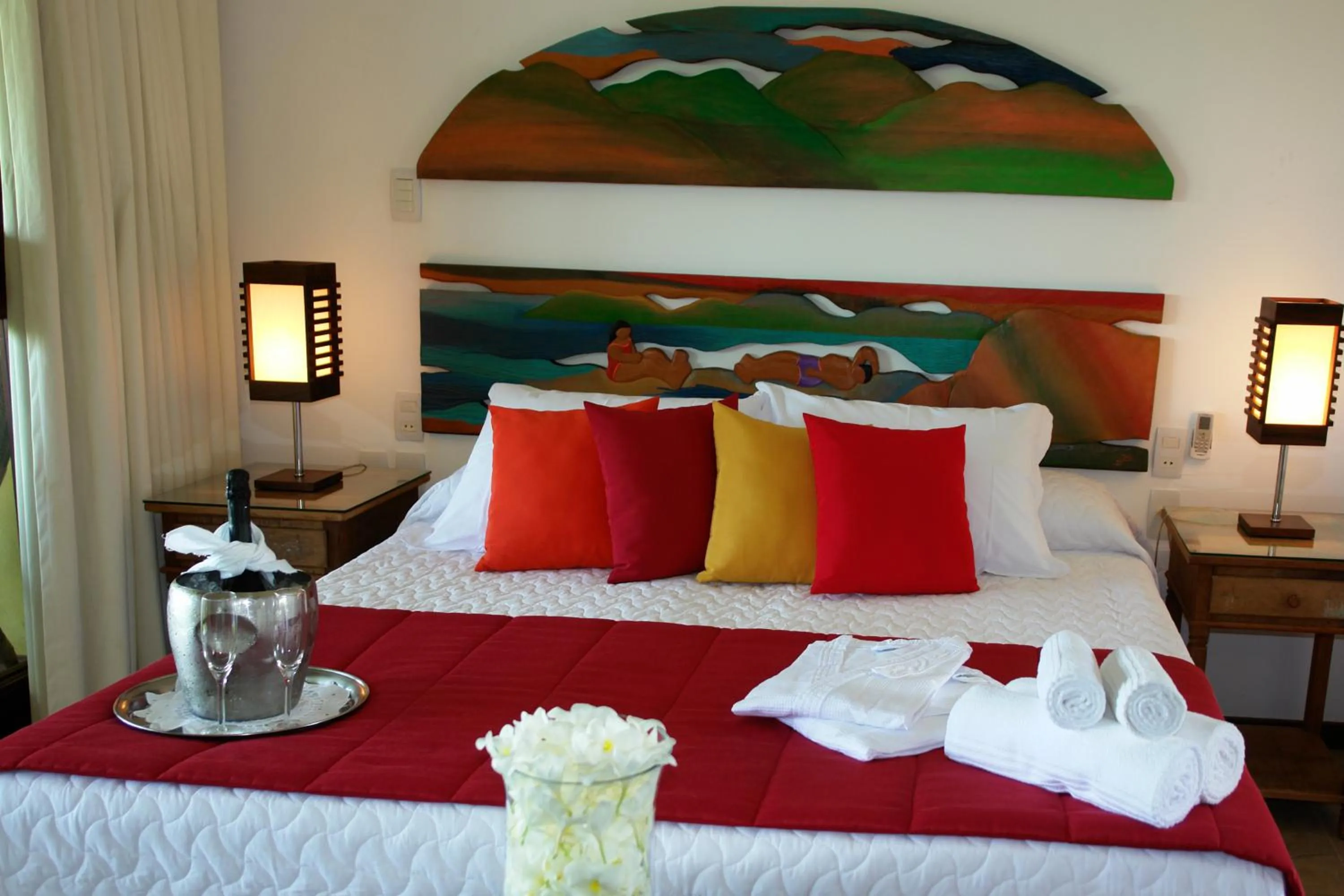 Bedroom, Bed in ThalassaGarden Hotel - Pousada