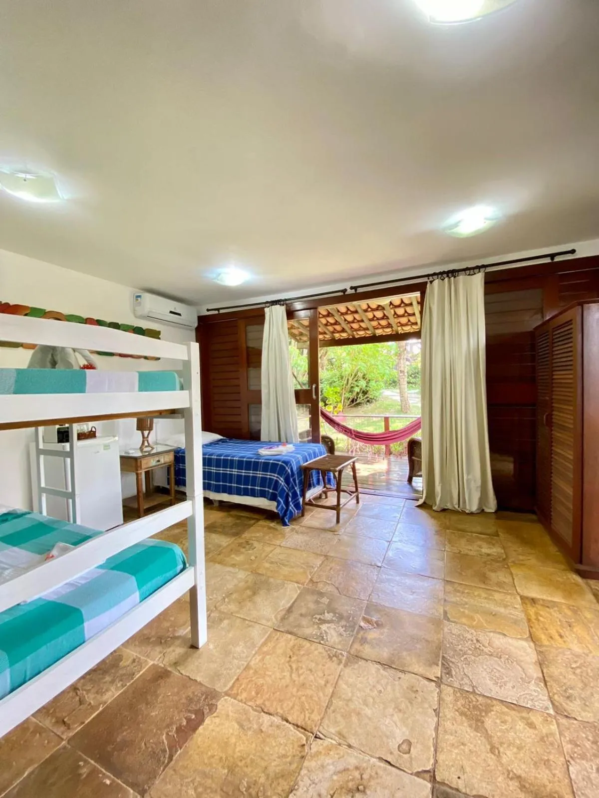 Bedroom, Bed in ThalassaGarden Hotel - Pousada