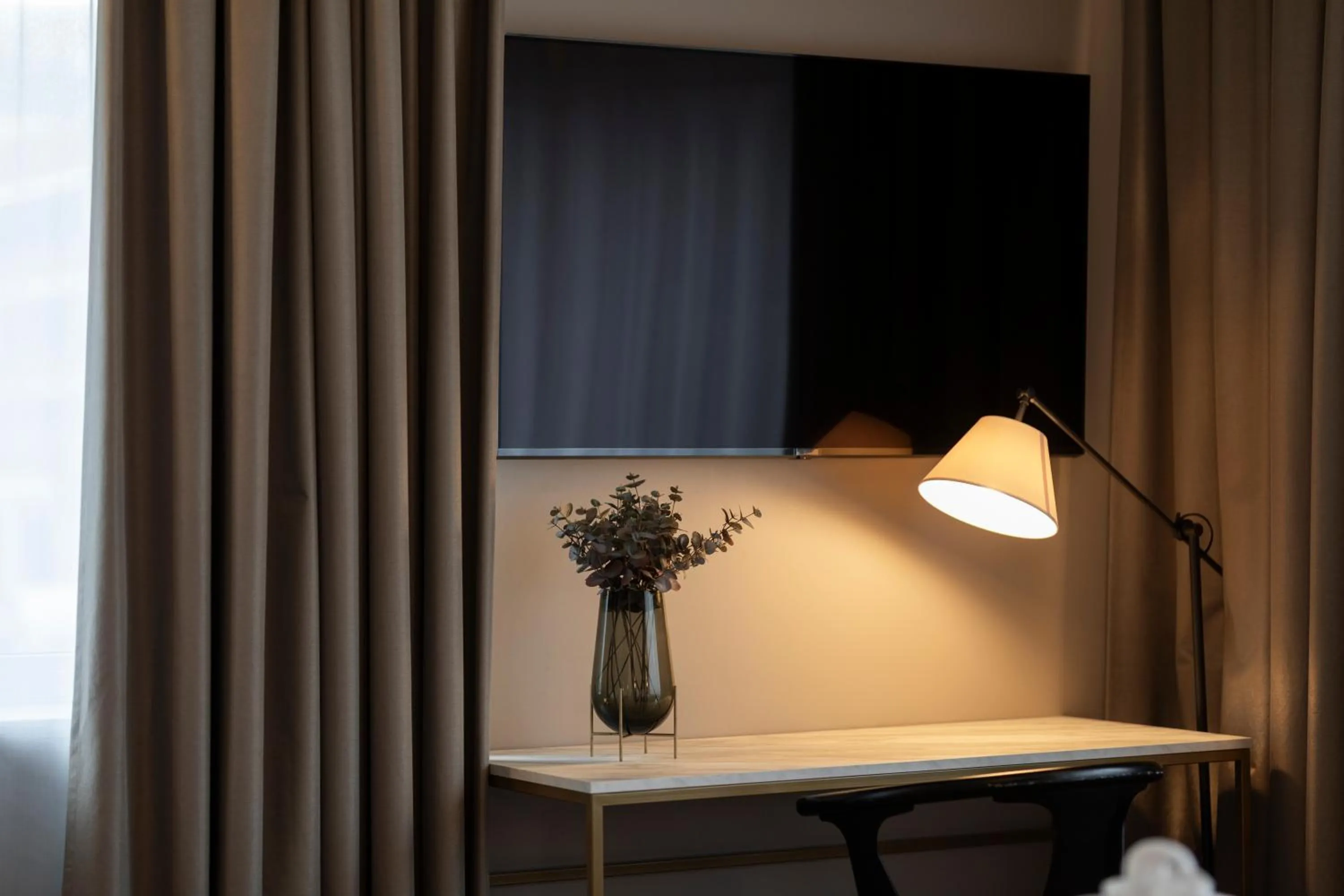 TV and multimedia in Home Hotel Grand Bodø