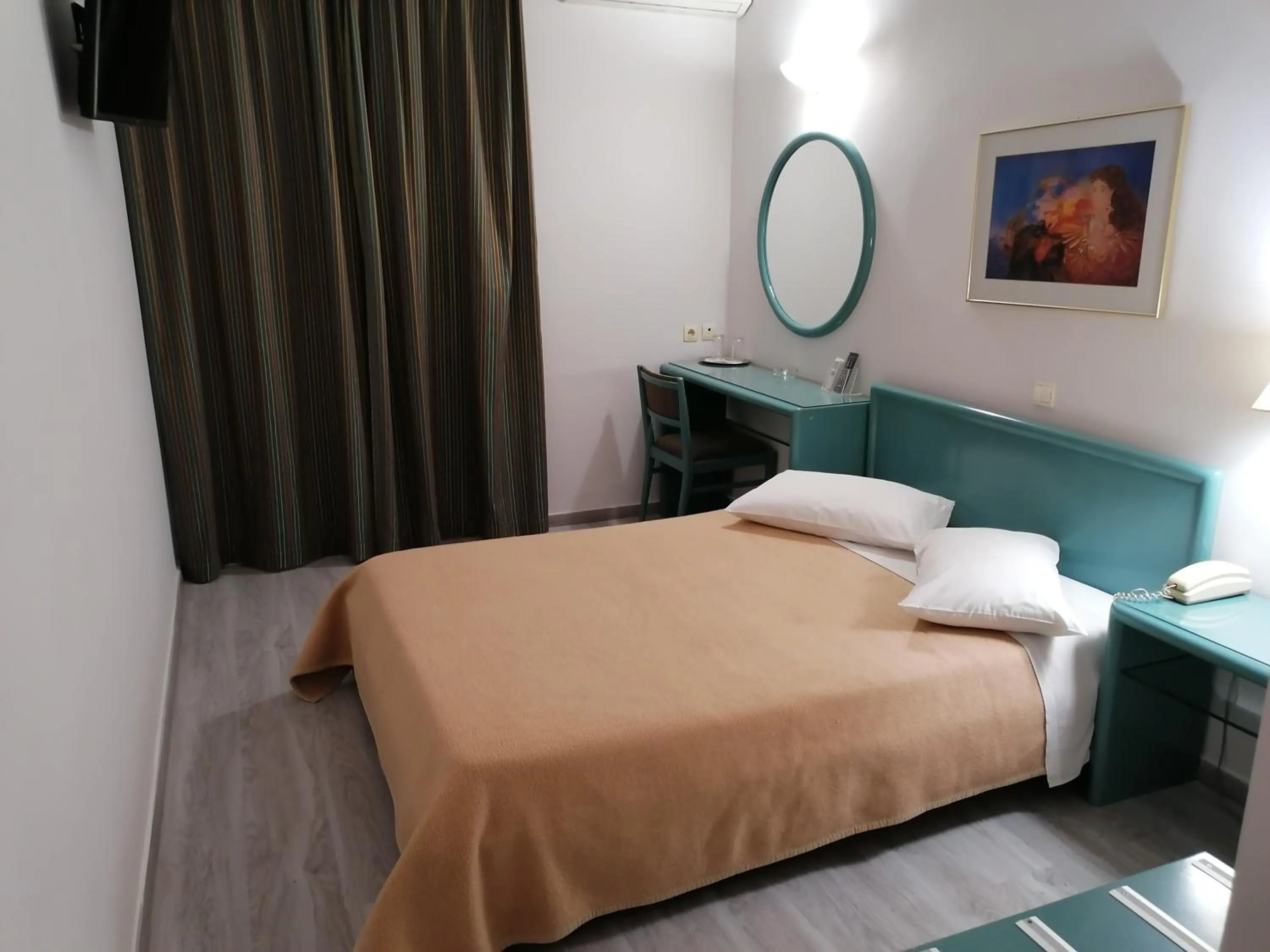 Bed in Hotel Galaxias