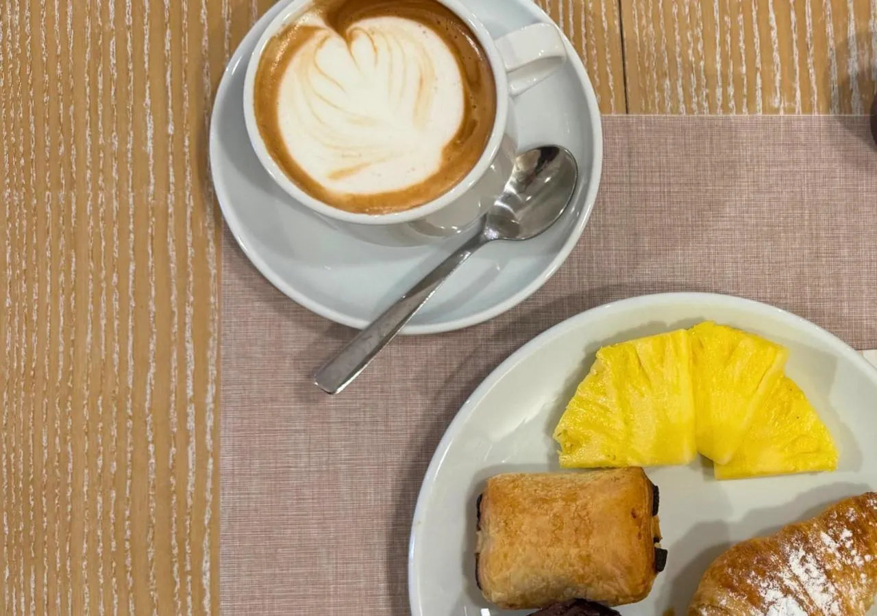 Breakfast in Hotel Enzo