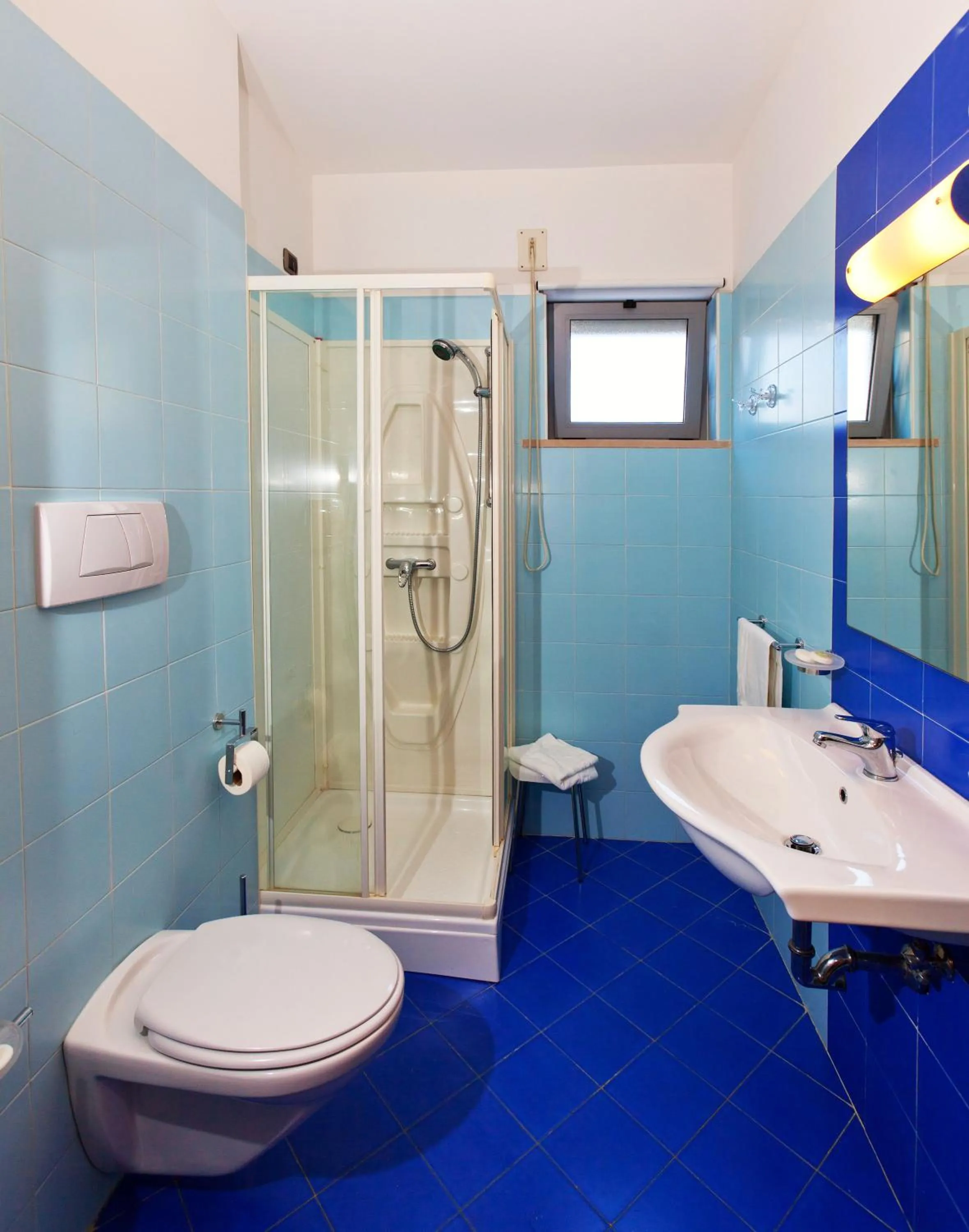 Bathroom in Hotel Antares