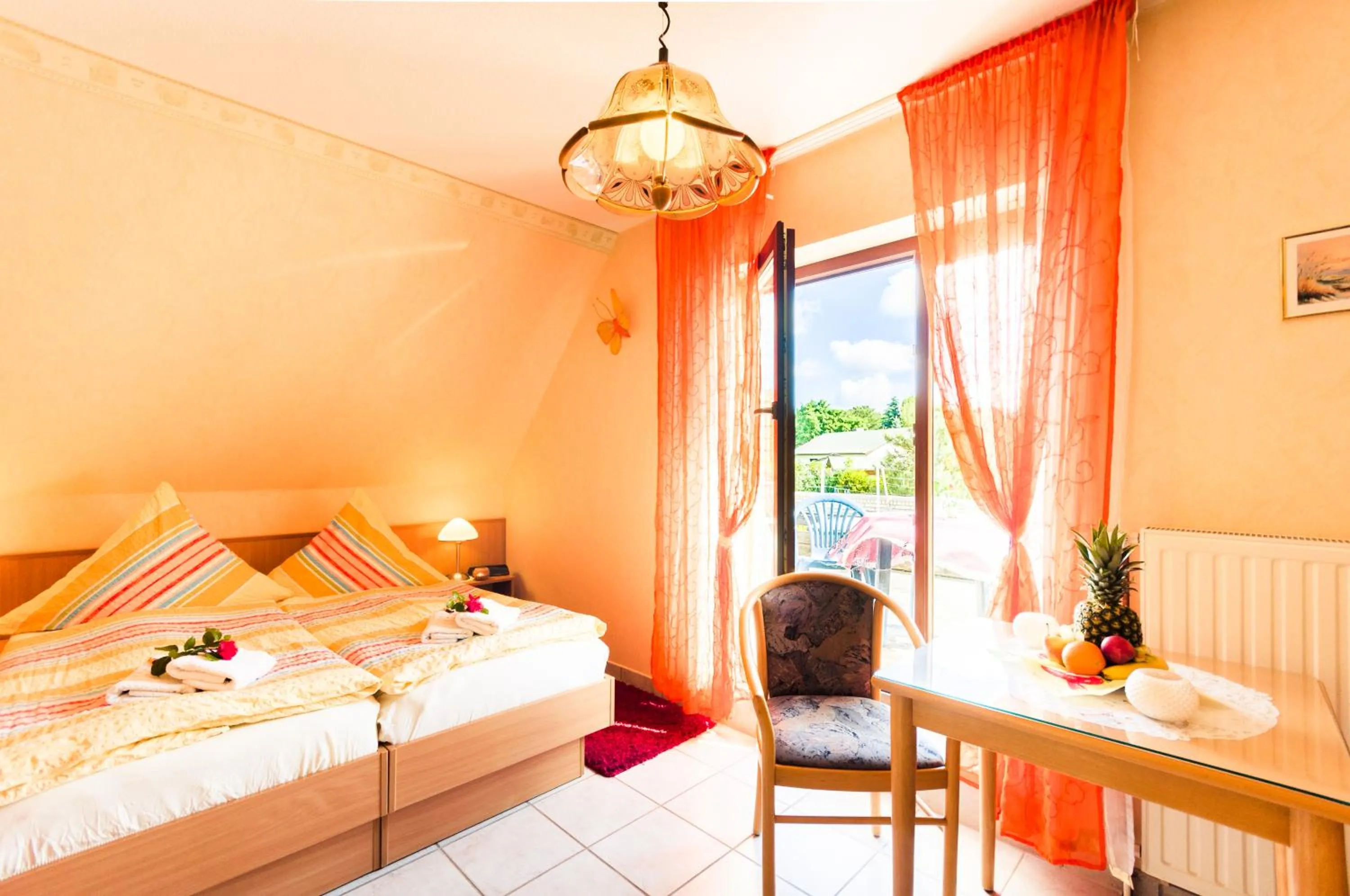 Patio, Bed in Pension Fischerhaus
