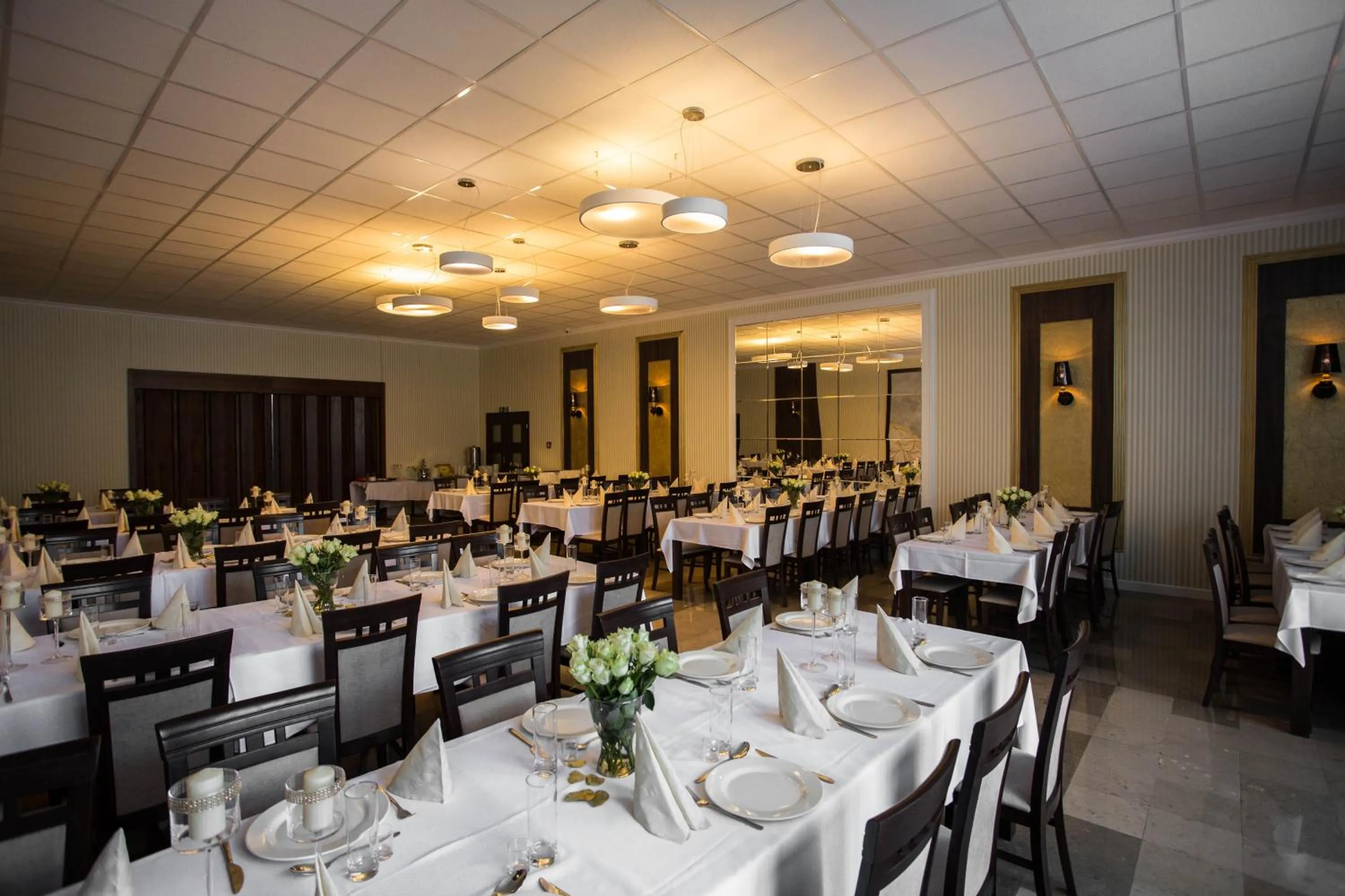 Food and drinks in Hotel Cargo