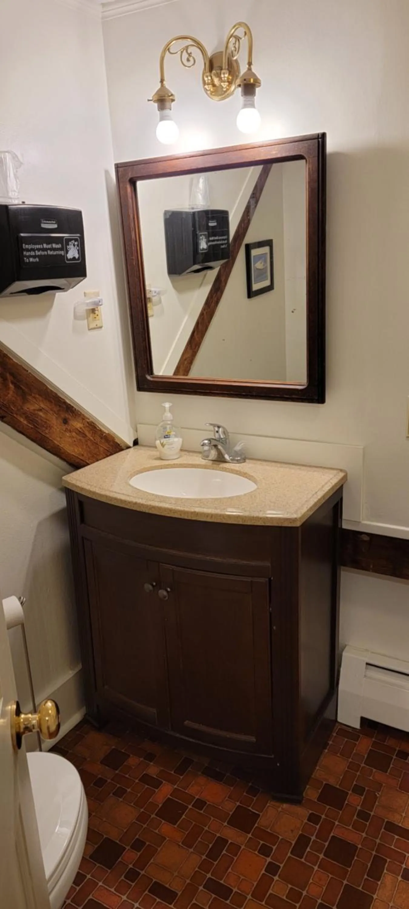 Bathroom in Hawks House Inn
