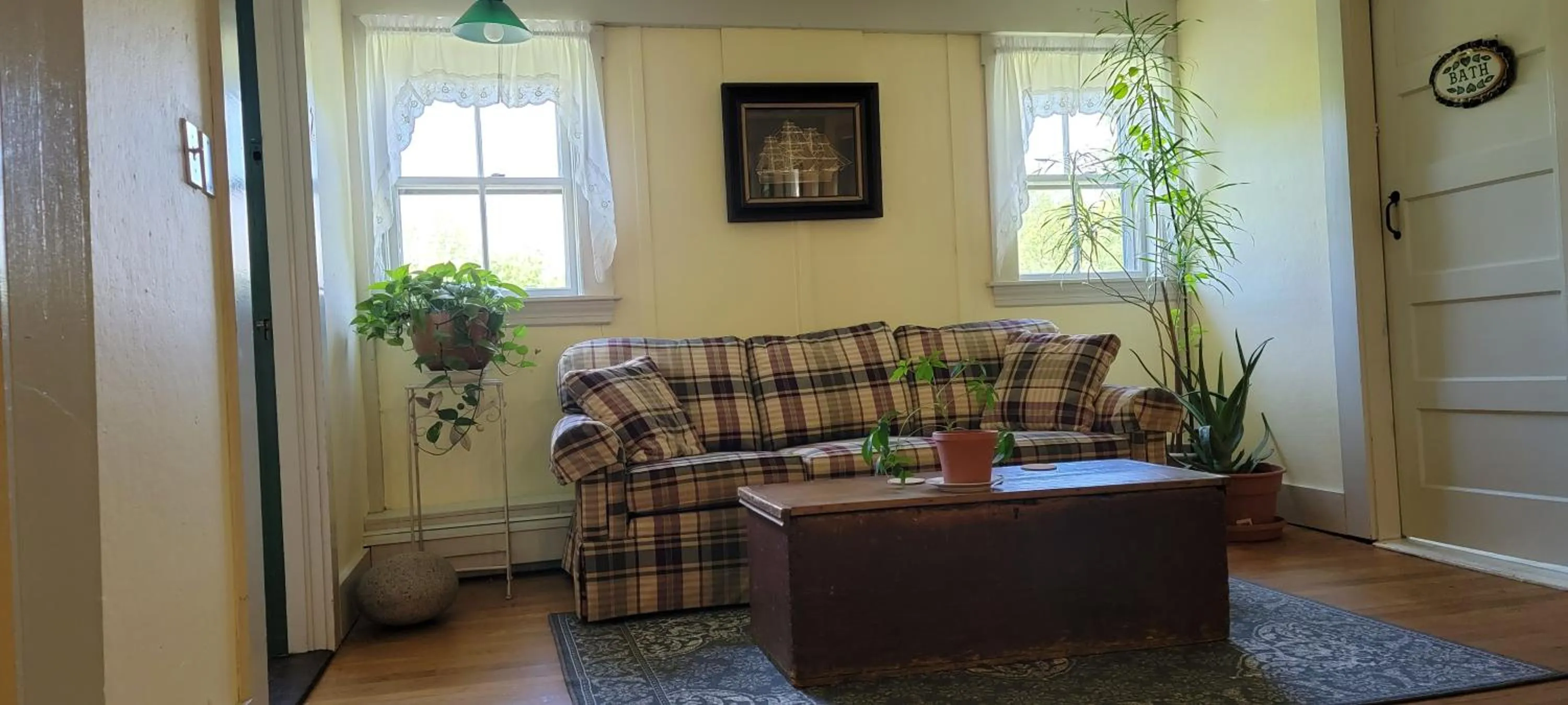 Seating area in Hawks House Inn