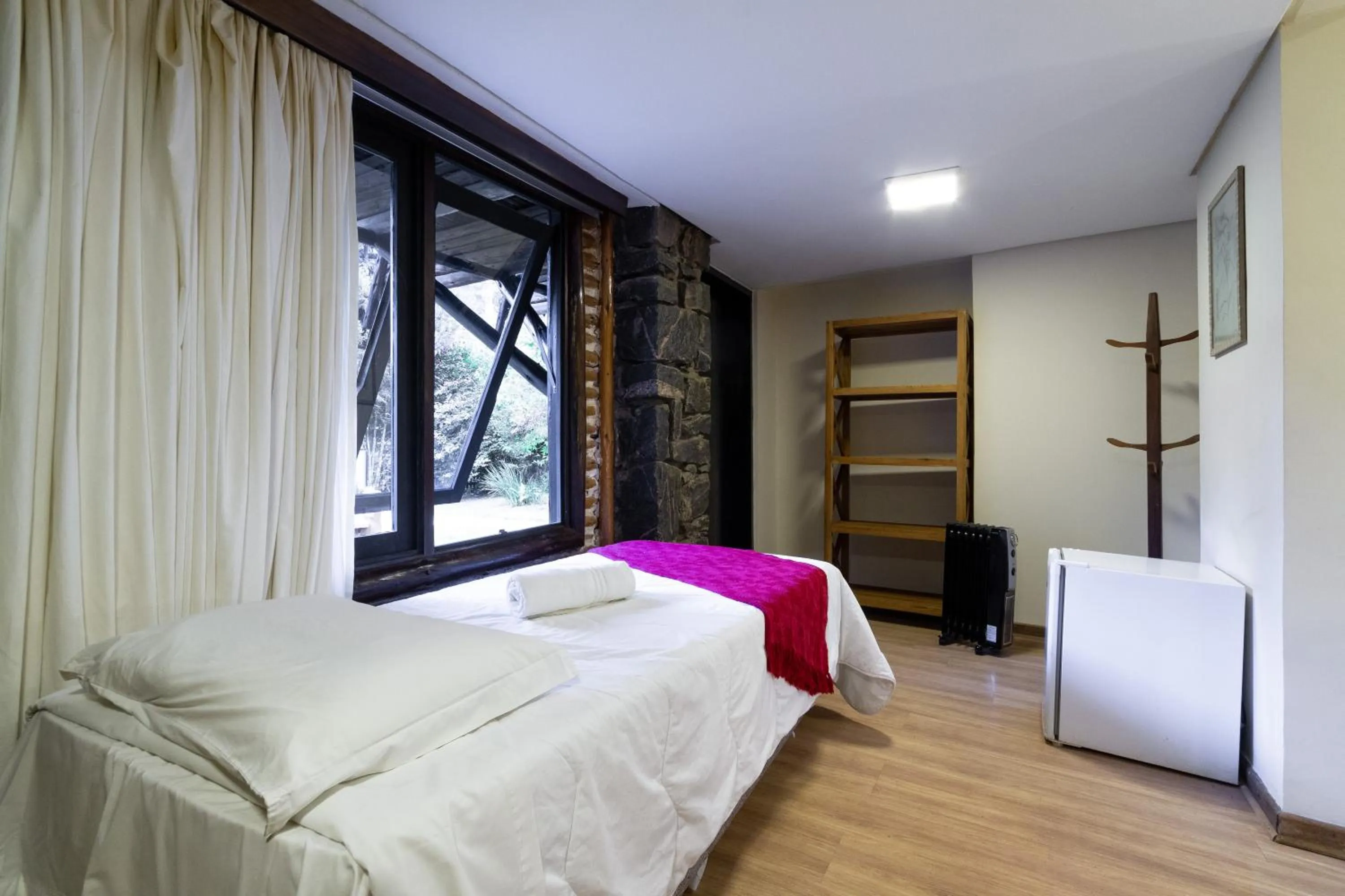 Bedroom, Bed in Pousada Casa Mantiqueira - Próxima ao Capivarí e opções de Hidromassagem