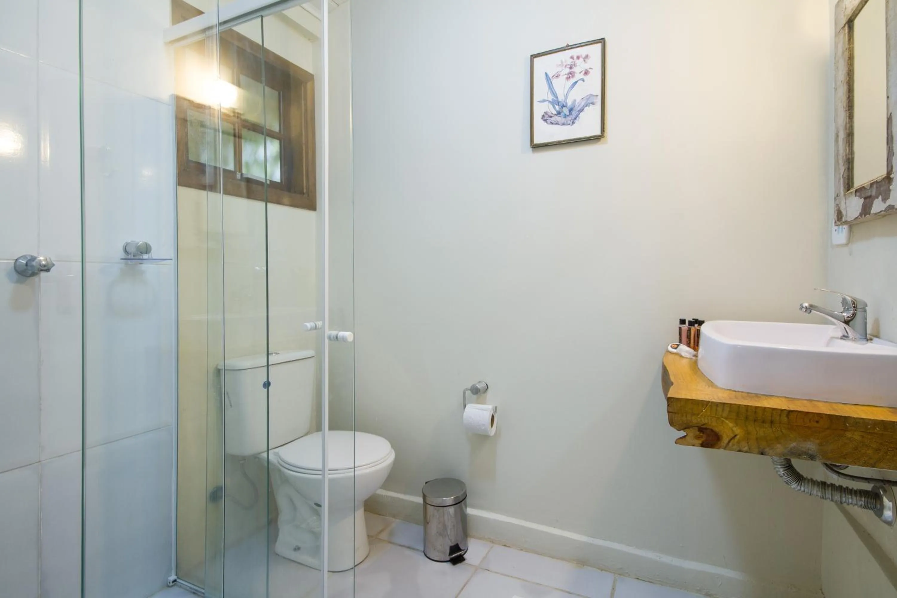 Bathroom in Pousada Casa Mantiqueira - Próxima ao Capivarí e opções de Hidromassagem